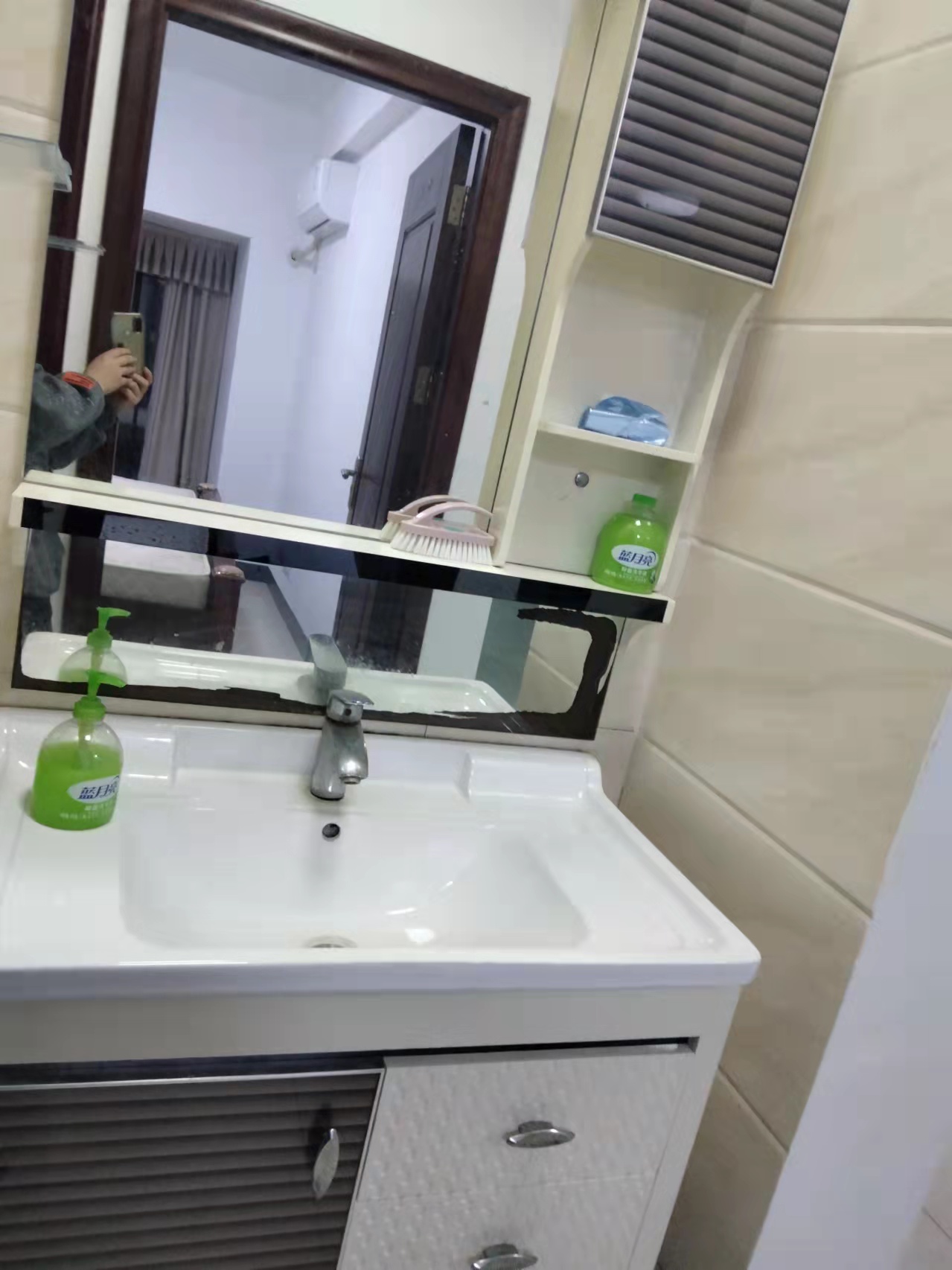 新邦壹品  2室2厅1卫    2300.0元/月 新邦壹品  2室2厅1卫    2300.0元/月室内图