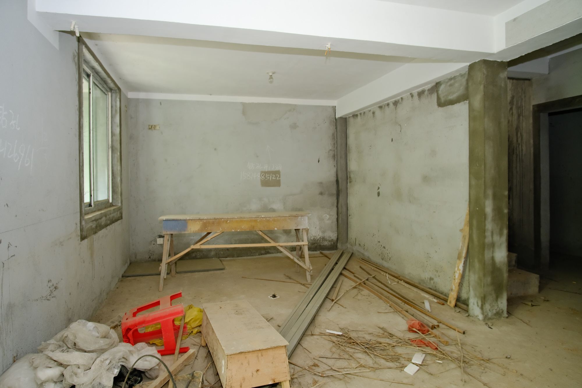 山水湾 4室2厅3卫 500.0万 山水湾 4室2厅3卫 500.0万客厅