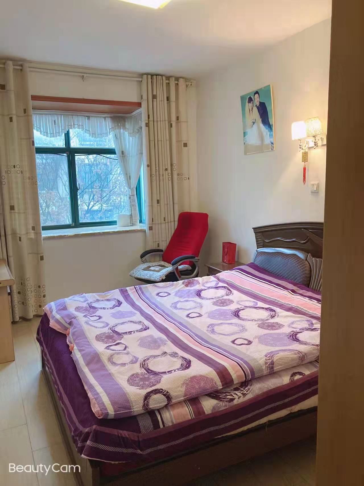 天鹅湖畔 2室2厅1卫 39.0万 天鹅湖畔 2室2厅1卫 39.0万客厅