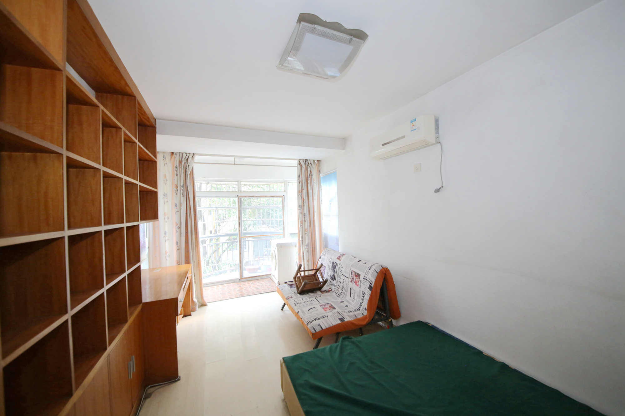 中江锦城  3室2厅1卫    85.0万 中江锦城  3室2厅1卫    85.0万卧室