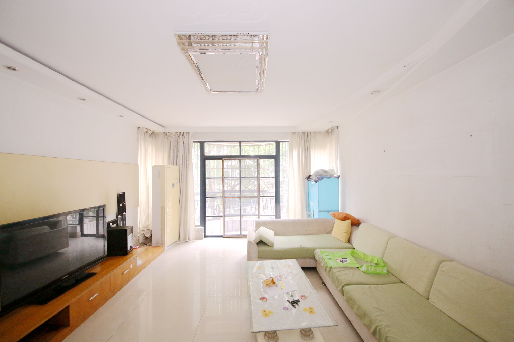 中江锦城  3室2厅1卫    85.0万 中江锦城  3室2厅1卫    85.0万客厅