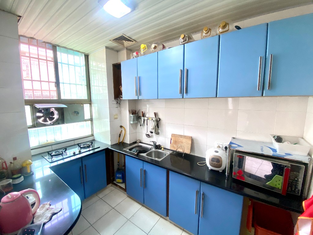 金桃苑小区 4室2厅2卫 1200.0元/月 金桃苑小区 4室2厅2卫 1200.0元/月室内图