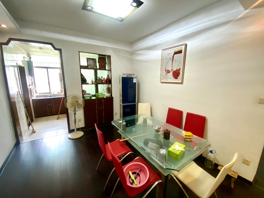 金桃苑小区 4室2厅2卫 1200.0元/月 金桃苑小区 4室2厅2卫 1200.0元/月室内图