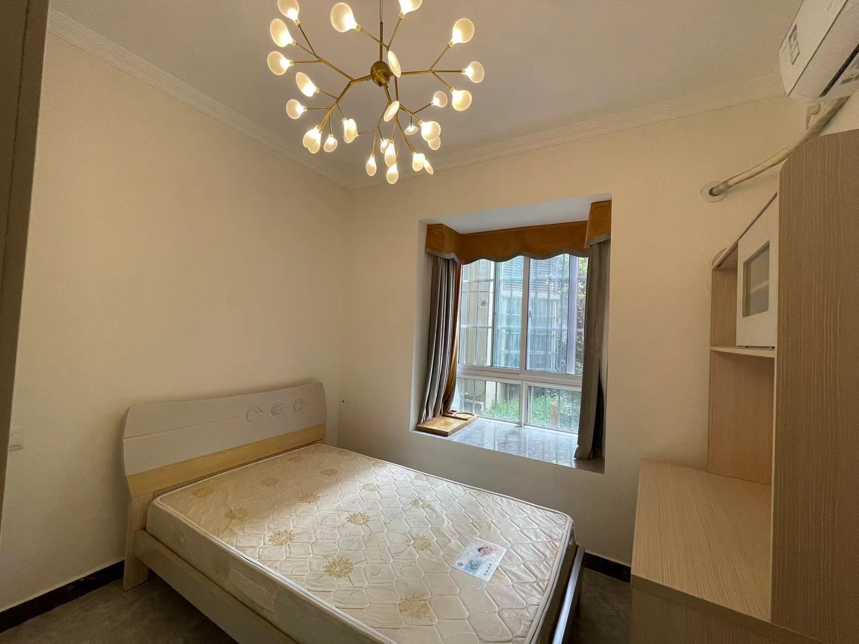 南湖锦苑 3室2厅2卫 2700.0元/月 南湖锦苑 3室2厅2卫 2700.0元/月室内图