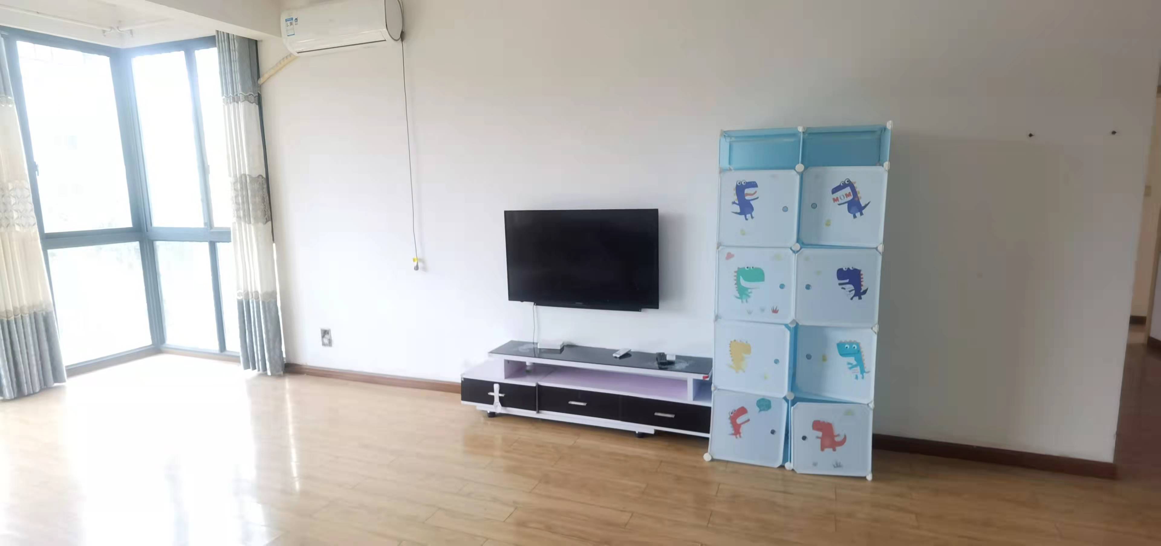 家和兴苑  3室2厅2卫    2200.0元/月 家和兴苑  3室2厅2卫    2200.0元/月室内图