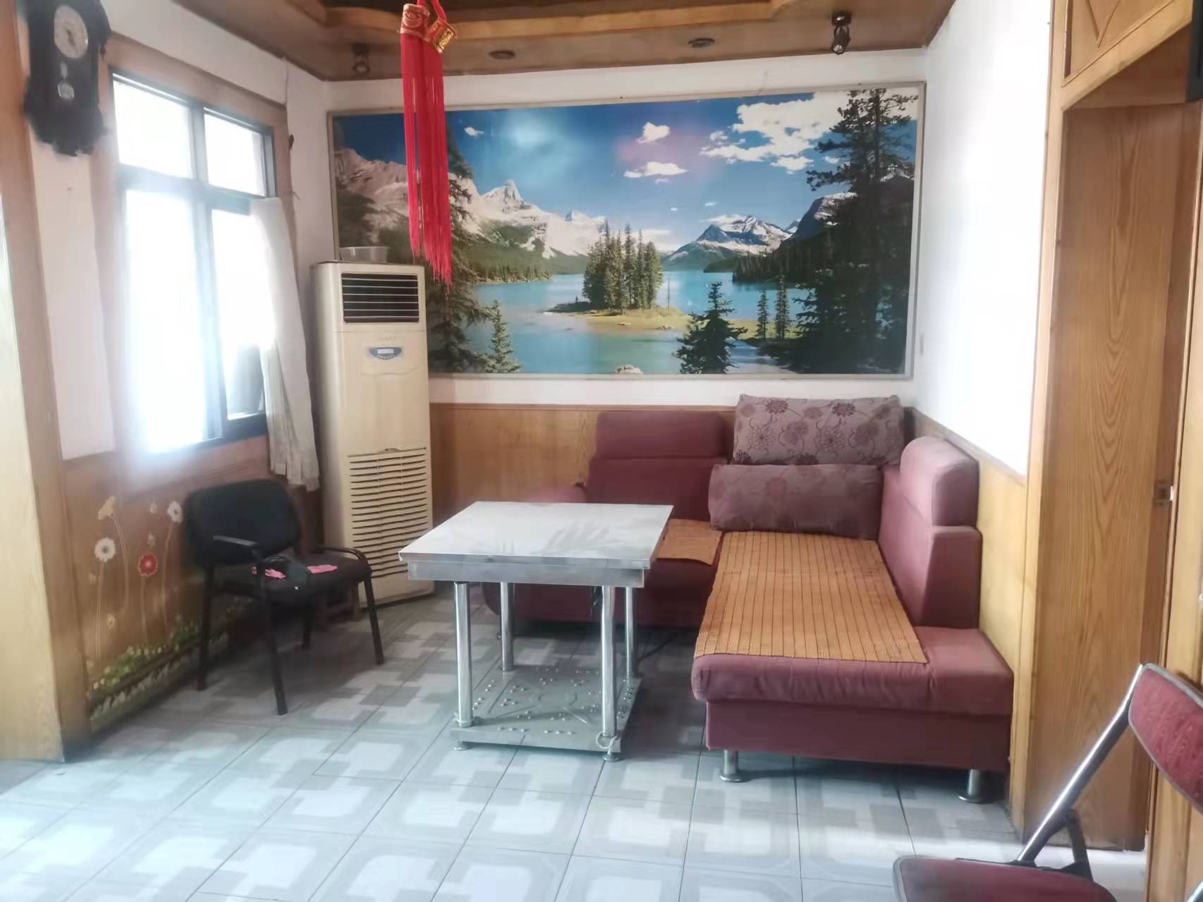 公园社区(青山小区)  3室1厅1卫    19.8万 公园社区(青山小区)  3室1厅1卫    19.8万客厅