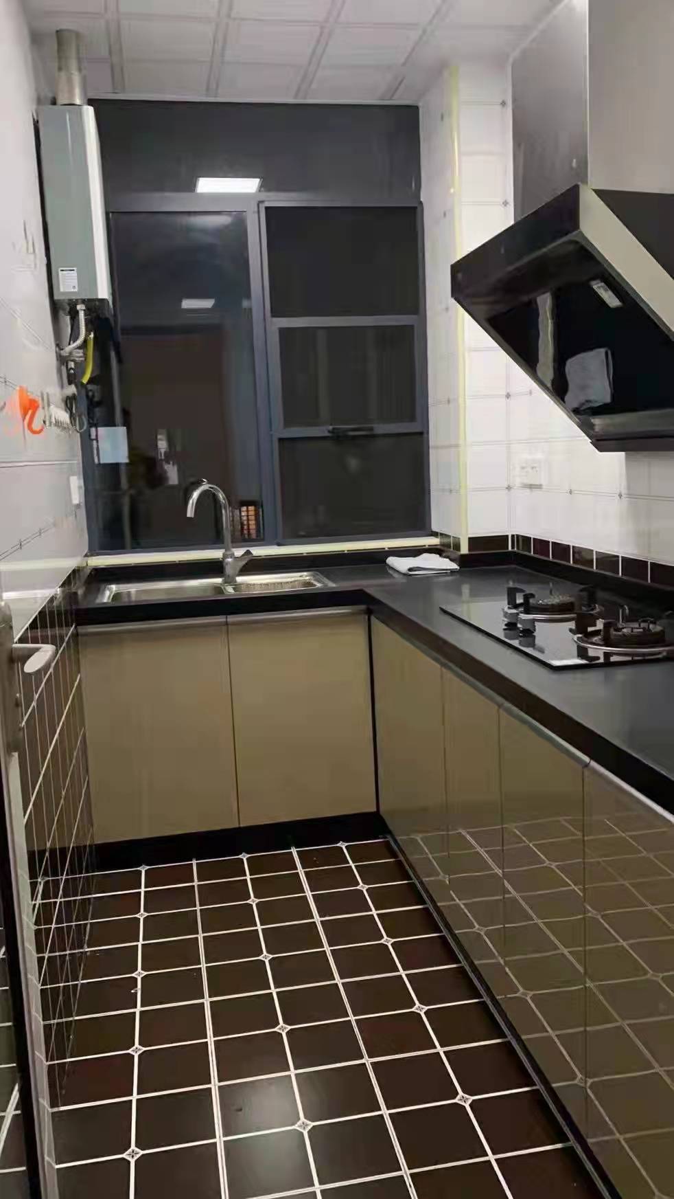 百弘学府城 2室1厅1卫 48.0万 百弘学府城 2室1厅1卫 48.0万客厅