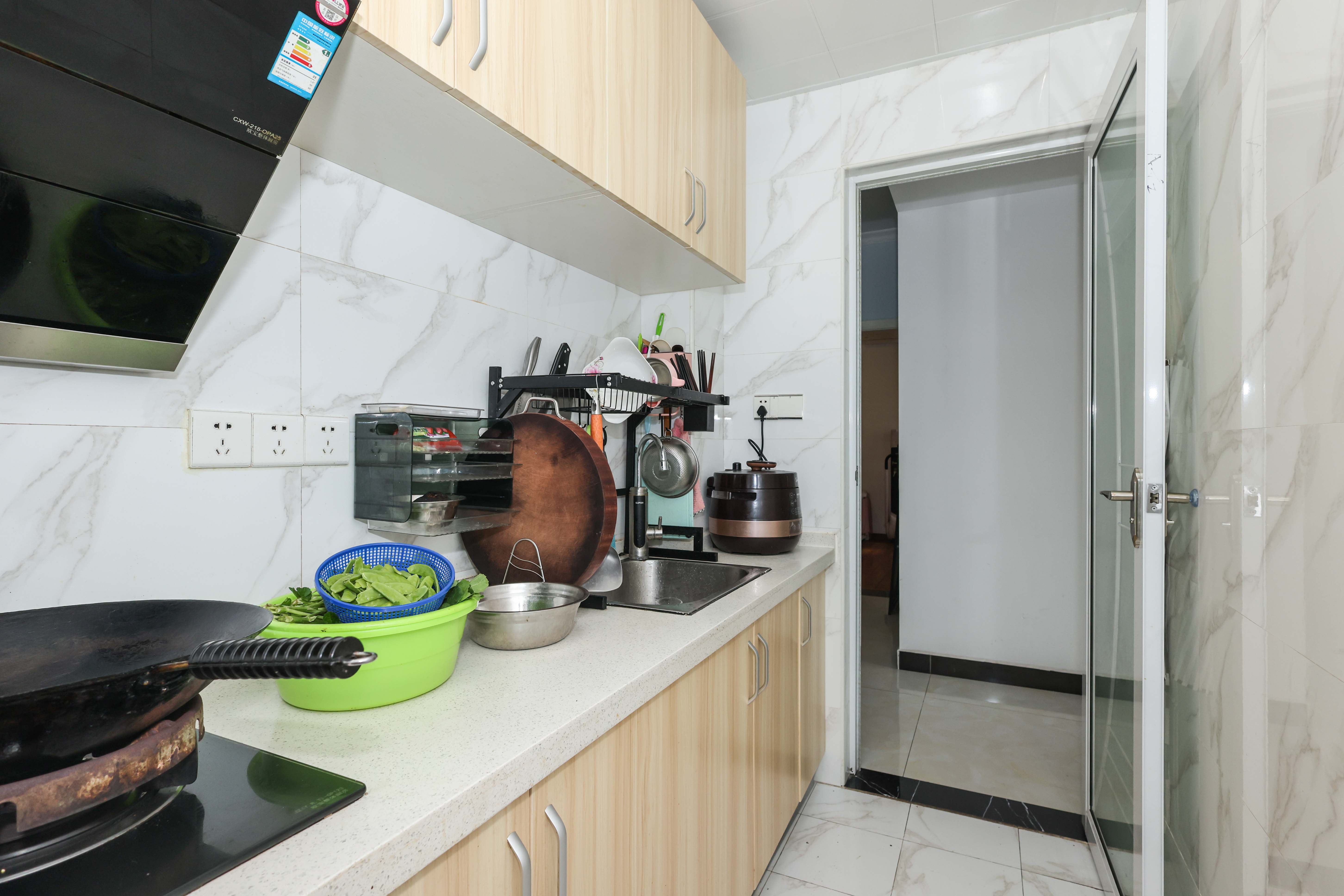 凯特梅溪紫郡 3室2厅1卫 99.0万 凯特梅溪紫郡 3室2厅1卫 99.0万厨房