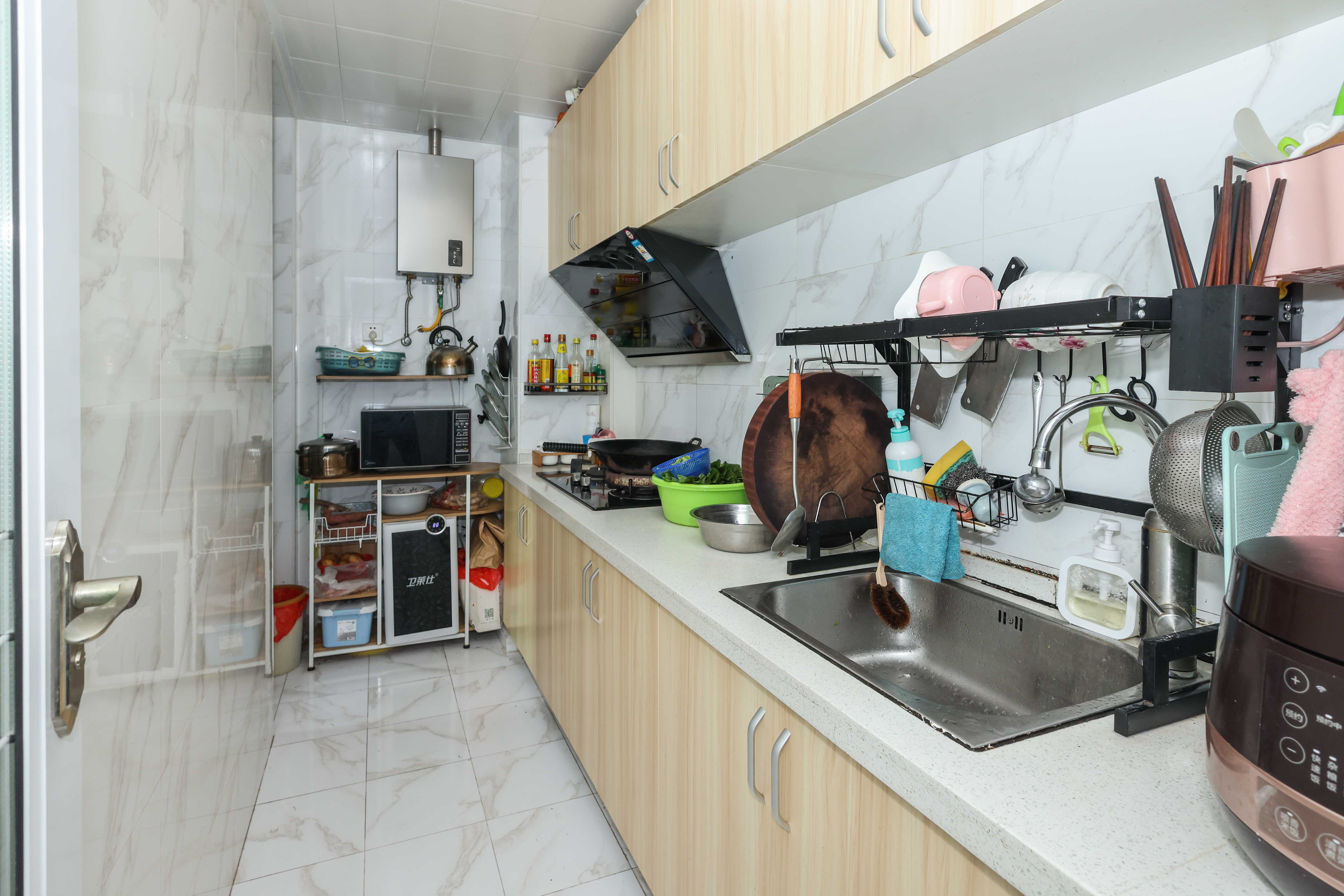 凯特梅溪紫郡 3室2厅1卫 99.0万 凯特梅溪紫郡 3室2厅1卫 99.0万厨房