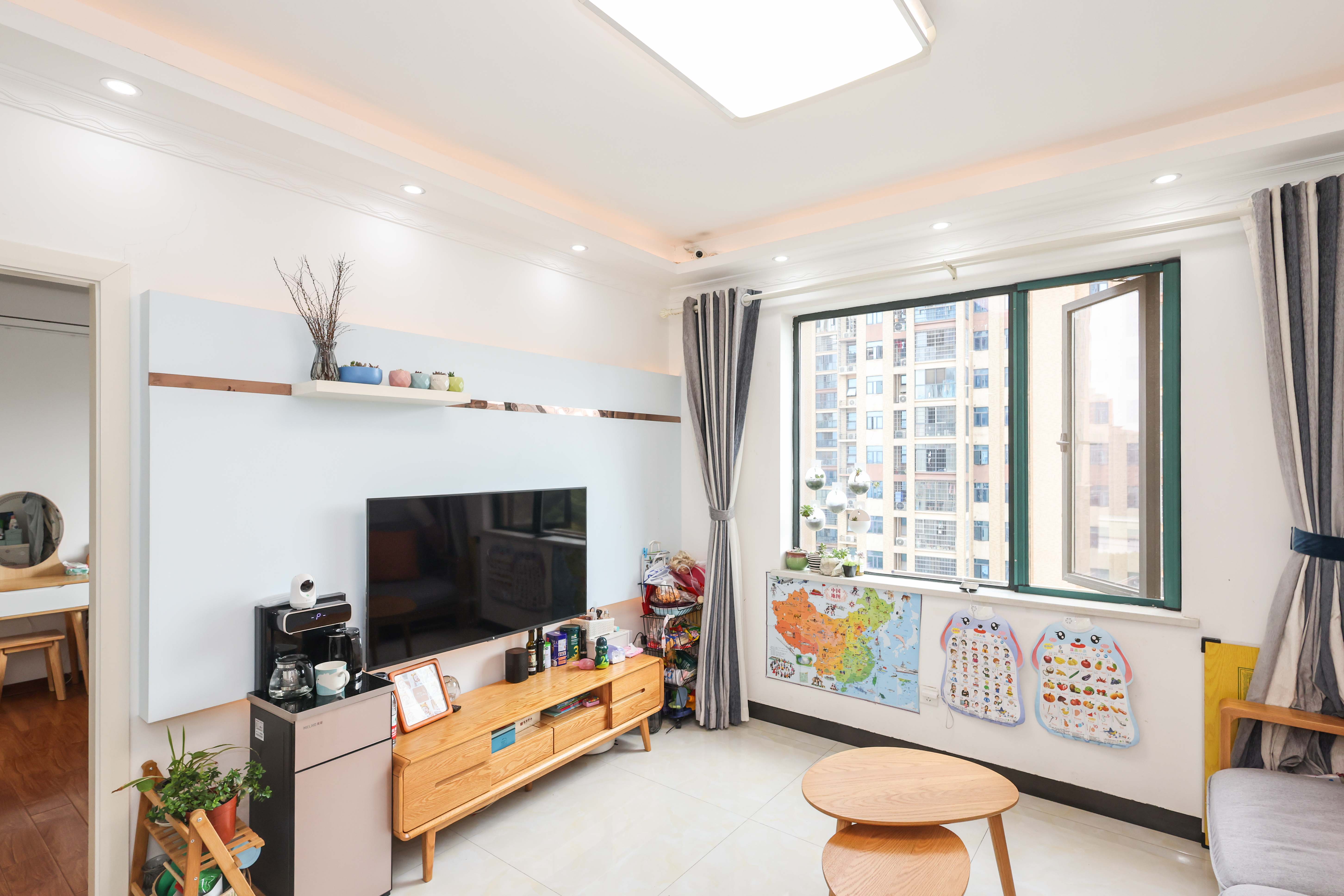 凯特梅溪紫郡 3室2厅1卫 99.0万 凯特梅溪紫郡 3室2厅1卫 99.0万客厅