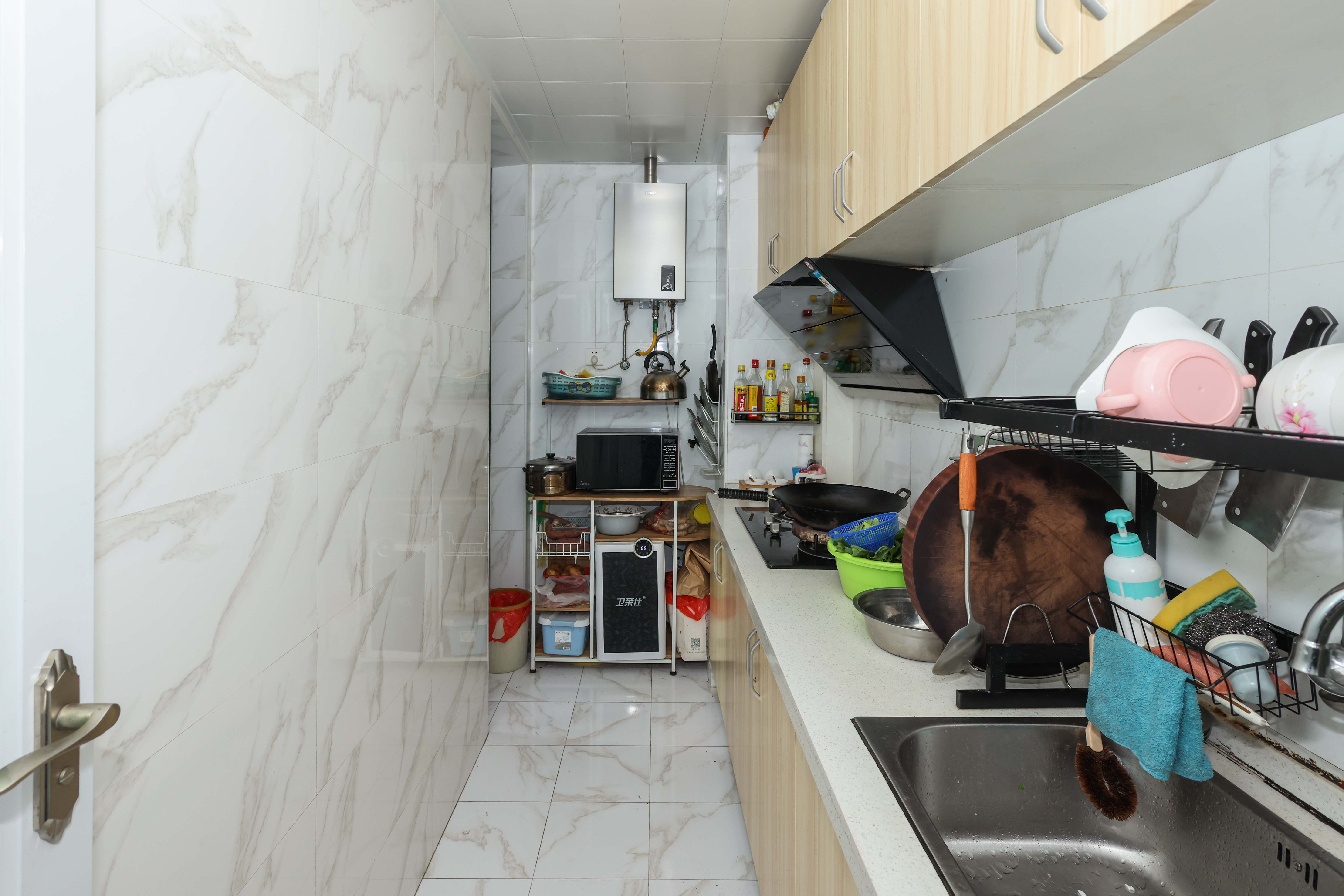 凯特梅溪紫郡 3室2厅1卫 99.0万 凯特梅溪紫郡 3室2厅1卫 99.0万厨房