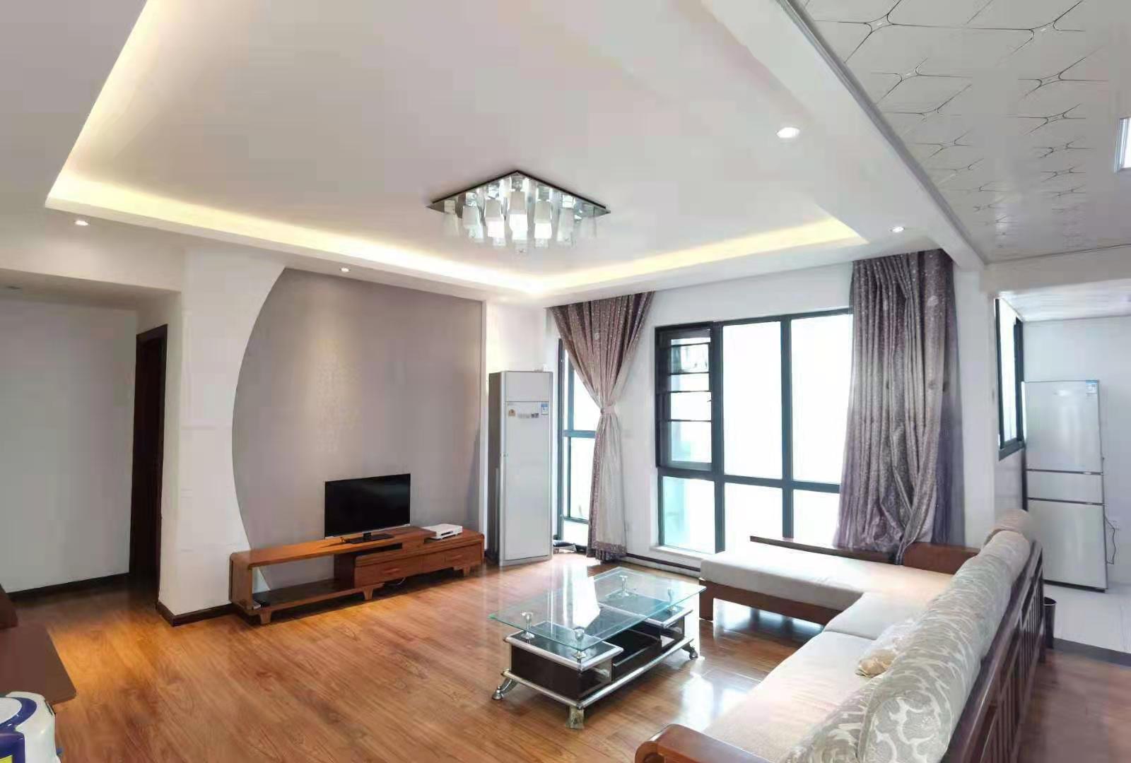 中天会展城B区  3室2厅2卫   3600.00元/月室内图