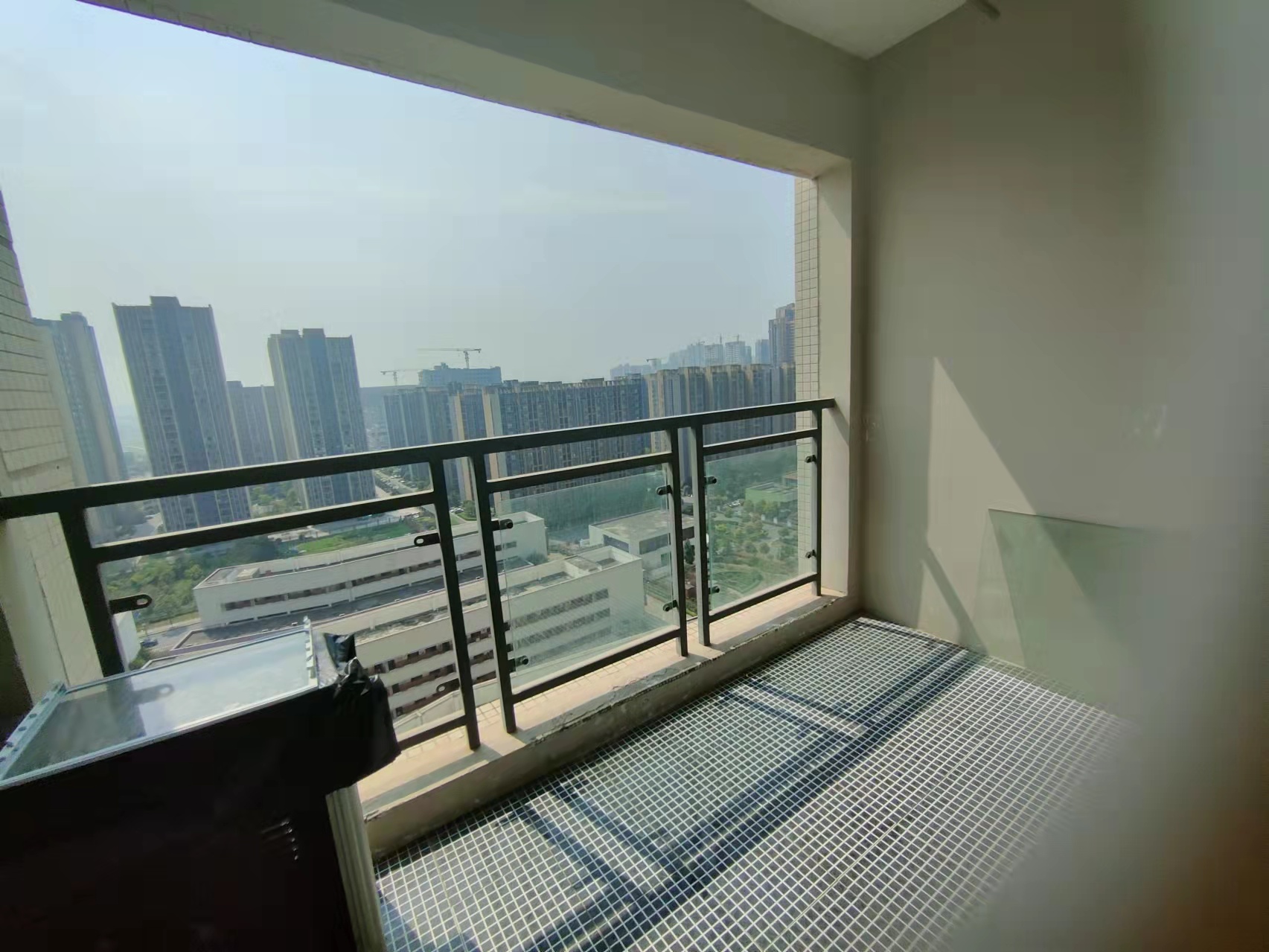 远大中央公园一期 2室2厅1卫 2000.0元/月 远大中央公园一期 2室2厅1卫 2000.0元/月室内图