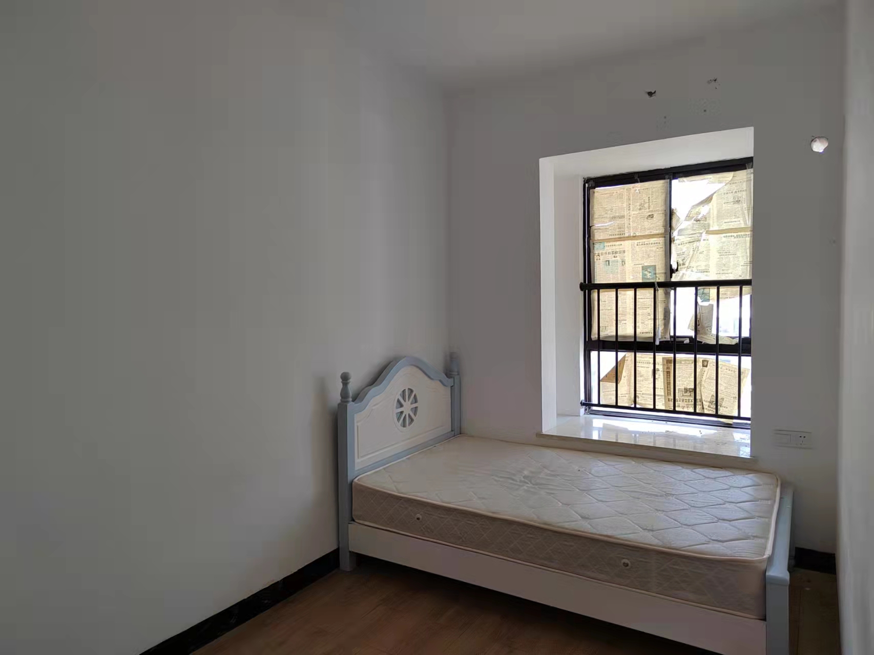 棕榈园 3室2厅1卫 2100.0元/月 棕榈园 3室2厅1卫 2100.0元/月室内图