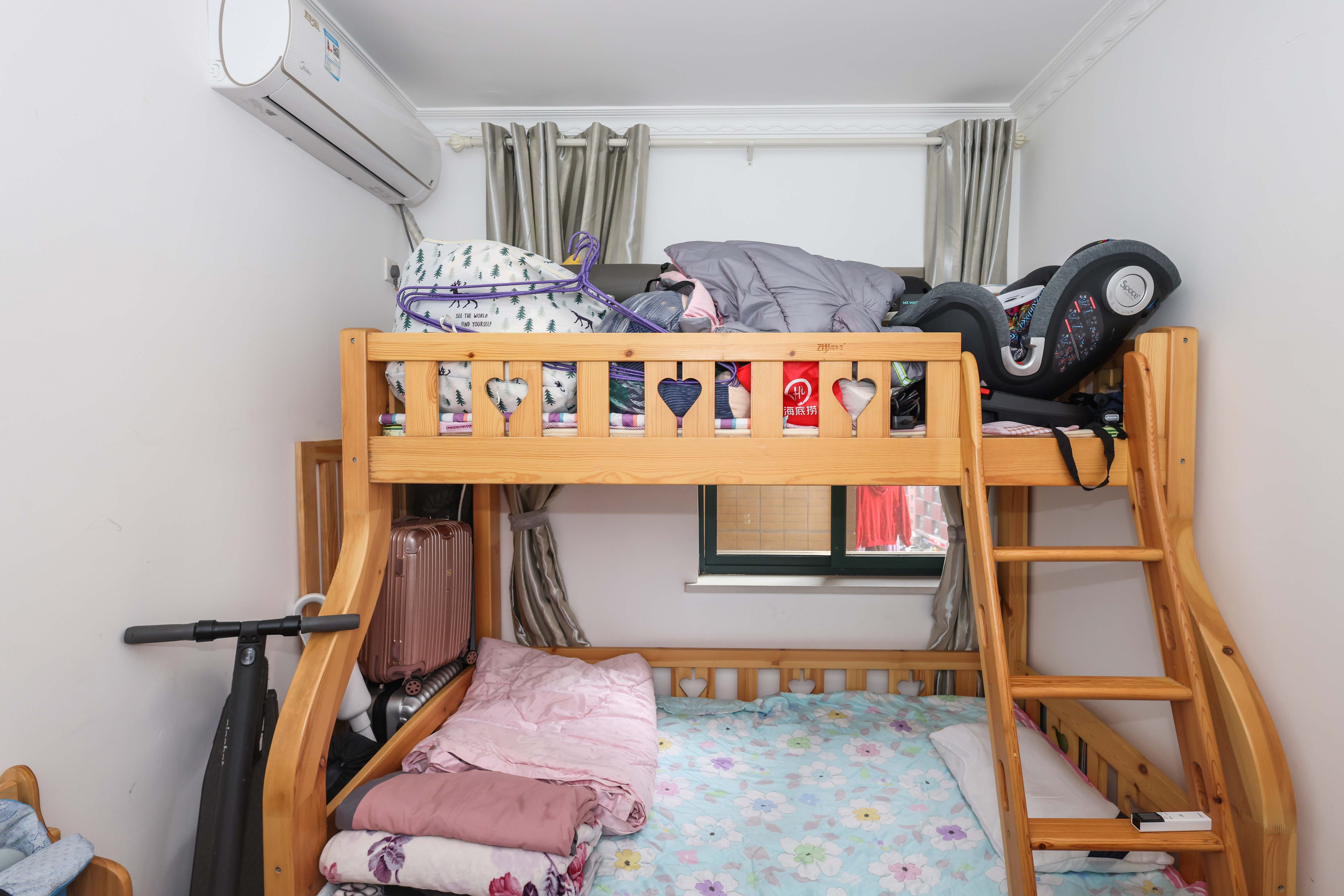 凯特梅溪紫郡 3室2厅1卫 99.0万 凯特梅溪紫郡 3室2厅1卫 99.0万卧室