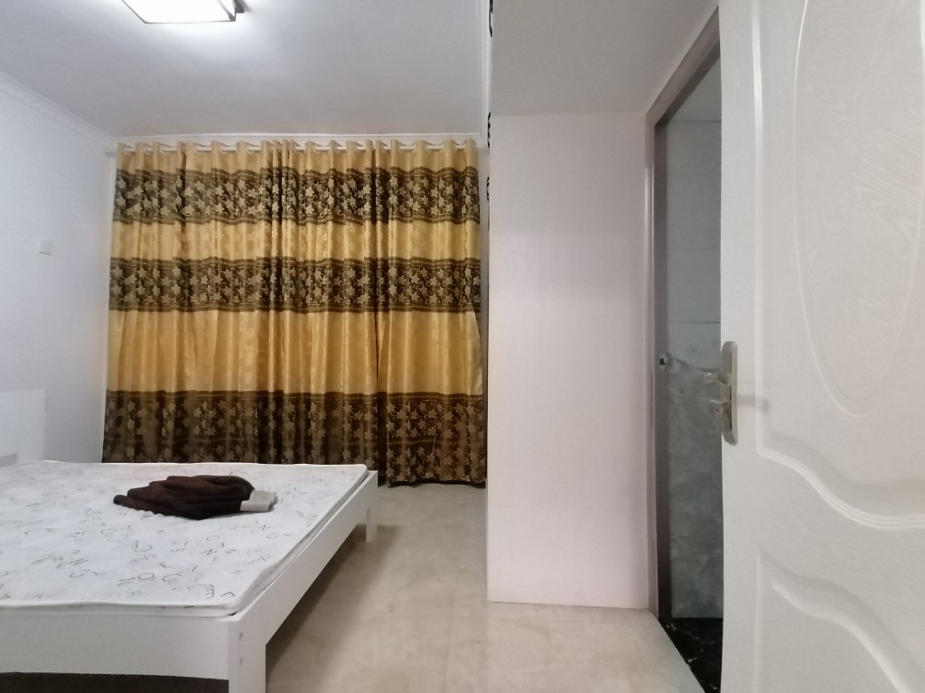 马良社区 3室2厅2卫 1400.0元/月 马良社区 3室2厅2卫 1400.0元/月室内图