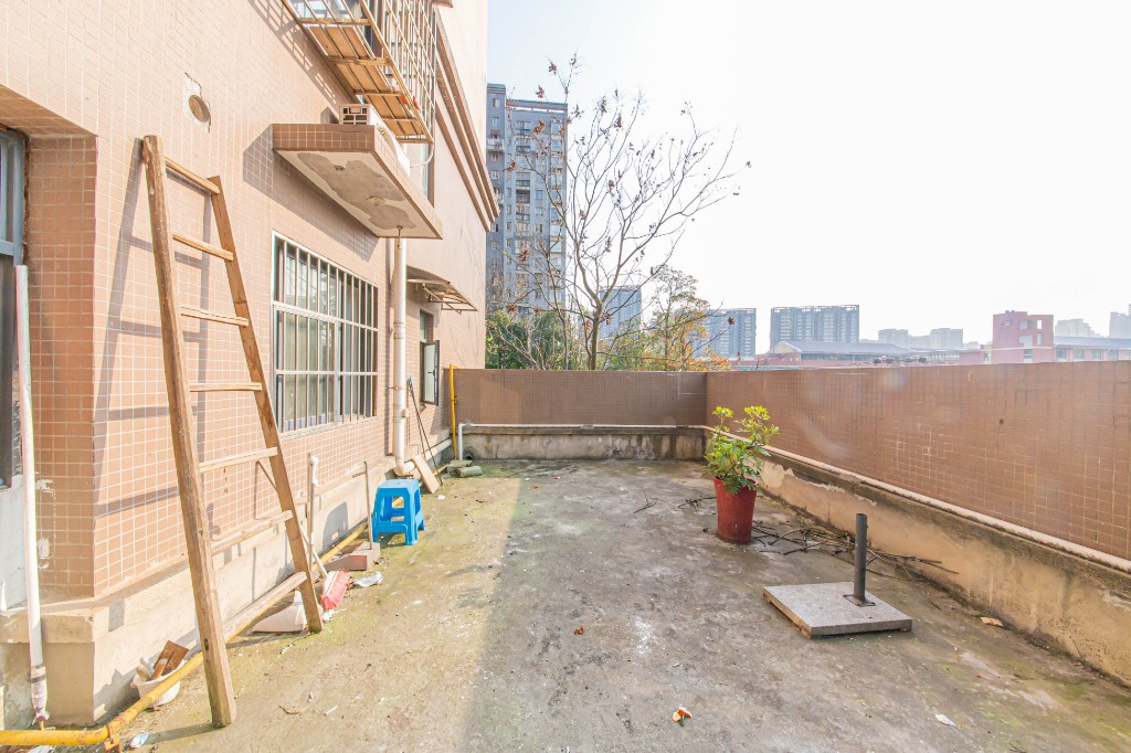 上峰苑（兰亭玥岛）  2室2厅1卫   87.00万阳台