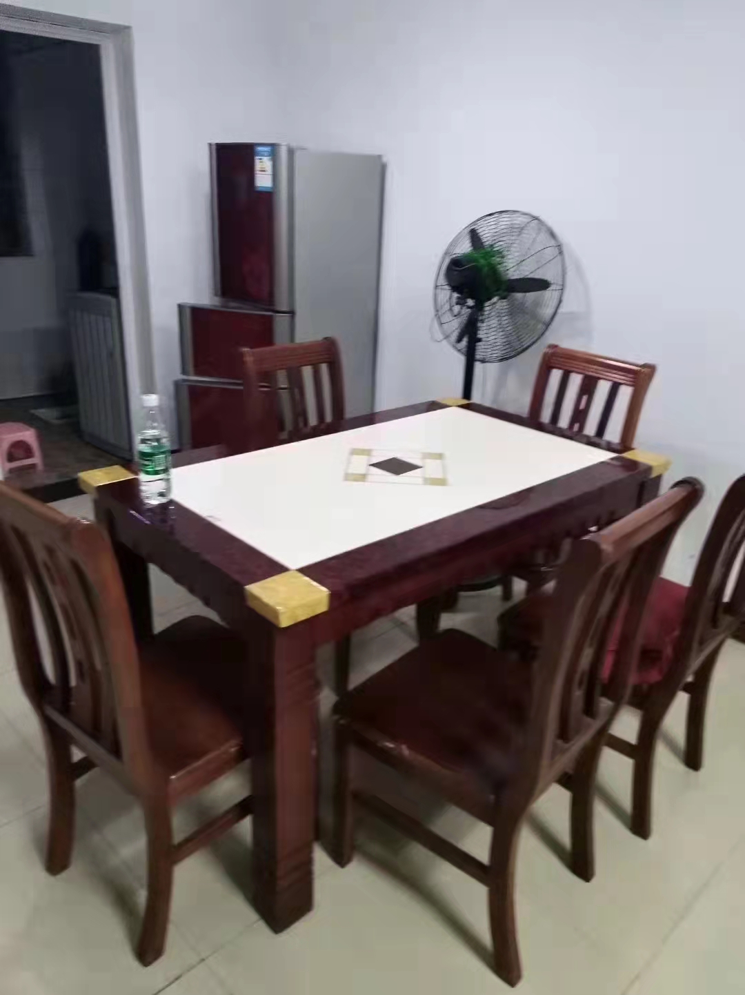 君临新世界  1室1厅1卫    1500.0元/月 君临新世界  1室1厅1卫    1500.0元/月室内图