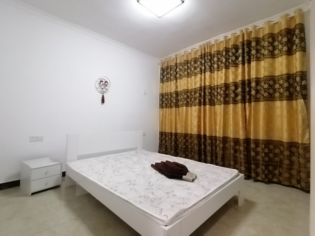 马良社区 3室2厅2卫 1400.0元/月 马良社区 3室2厅2卫 1400.0元/月室内图