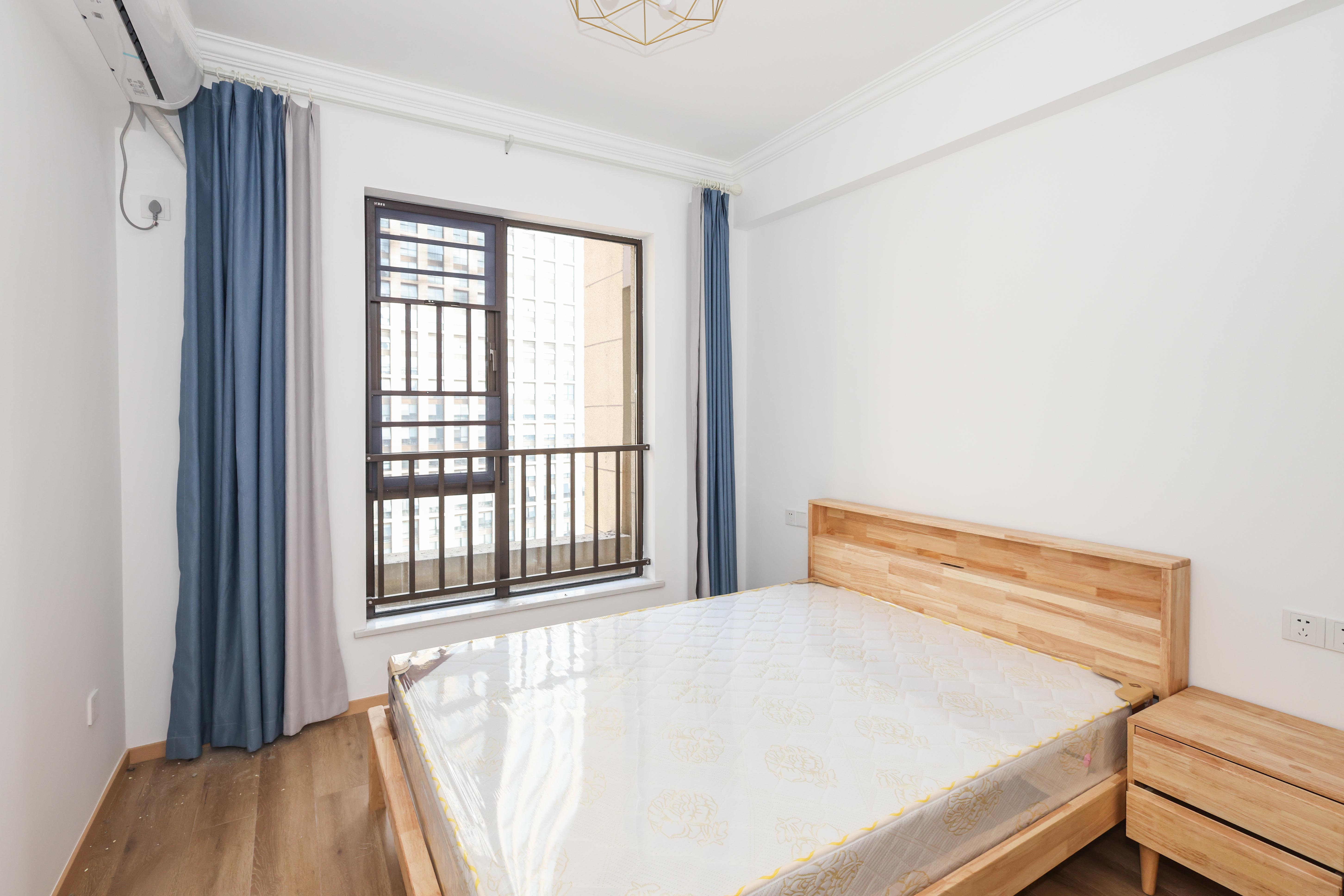 梅溪湖金茂悦（金悦雅苑）  4室2厅2卫    305.0万卧室