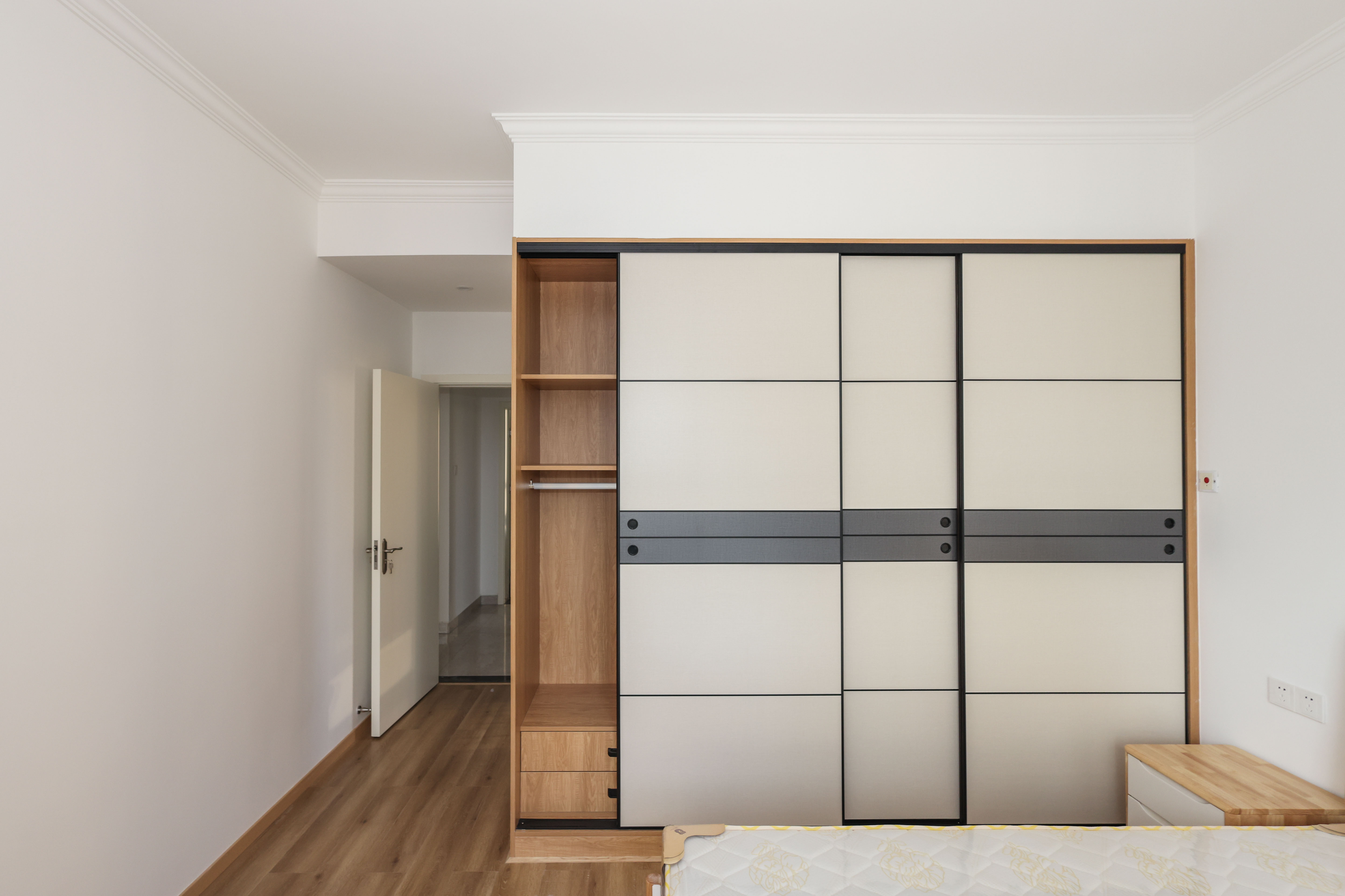 梅溪湖金茂悦（金悦雅苑）  4室2厅2卫    305.0万卧室