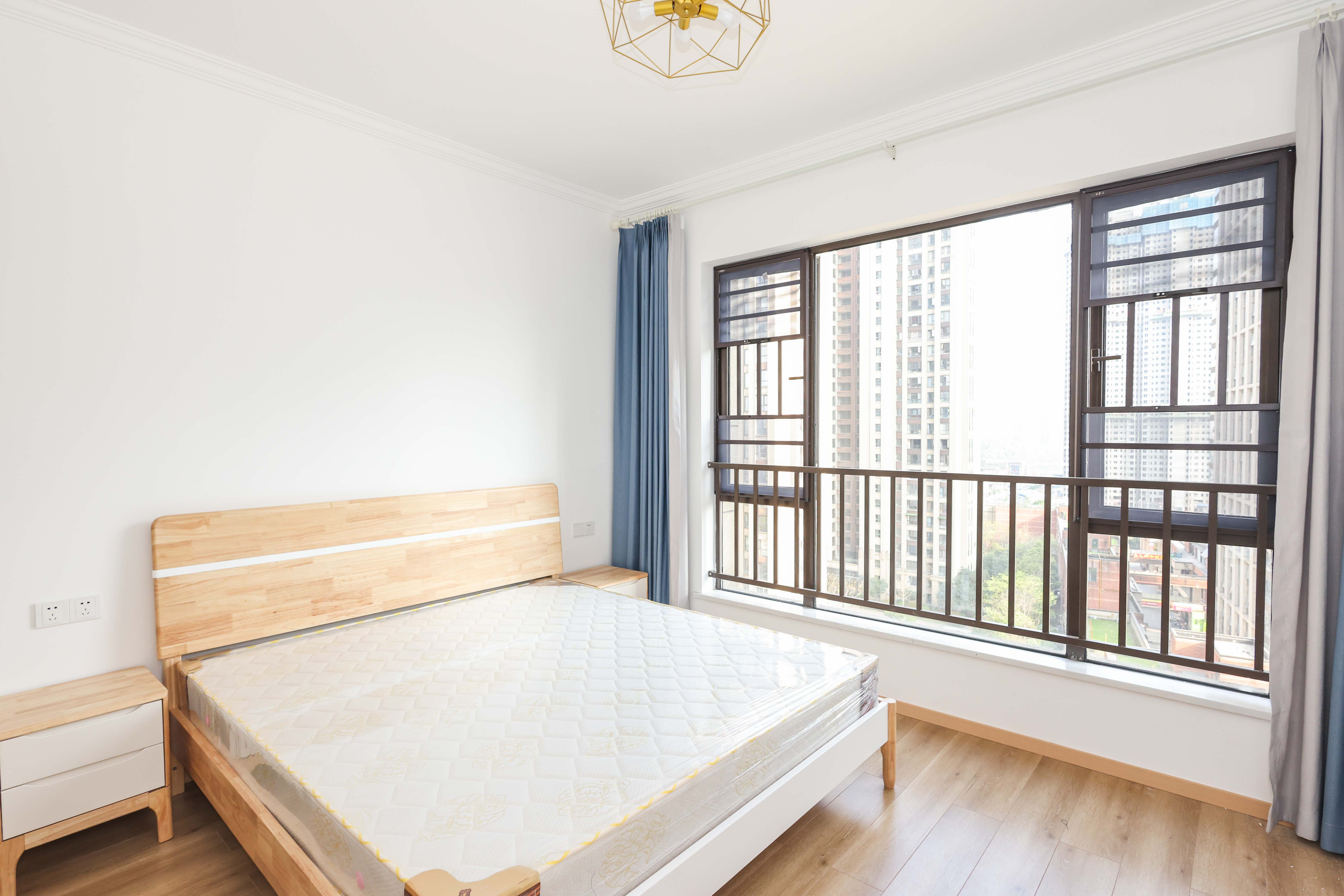 梅溪湖金茂悦（金悦雅苑）  4室2厅2卫    305.0万卧室