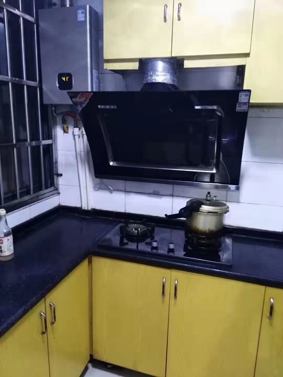 君临新世界  1室1厅1卫    1500.0元/月 君临新世界  1室1厅1卫    1500.0元/月室内图