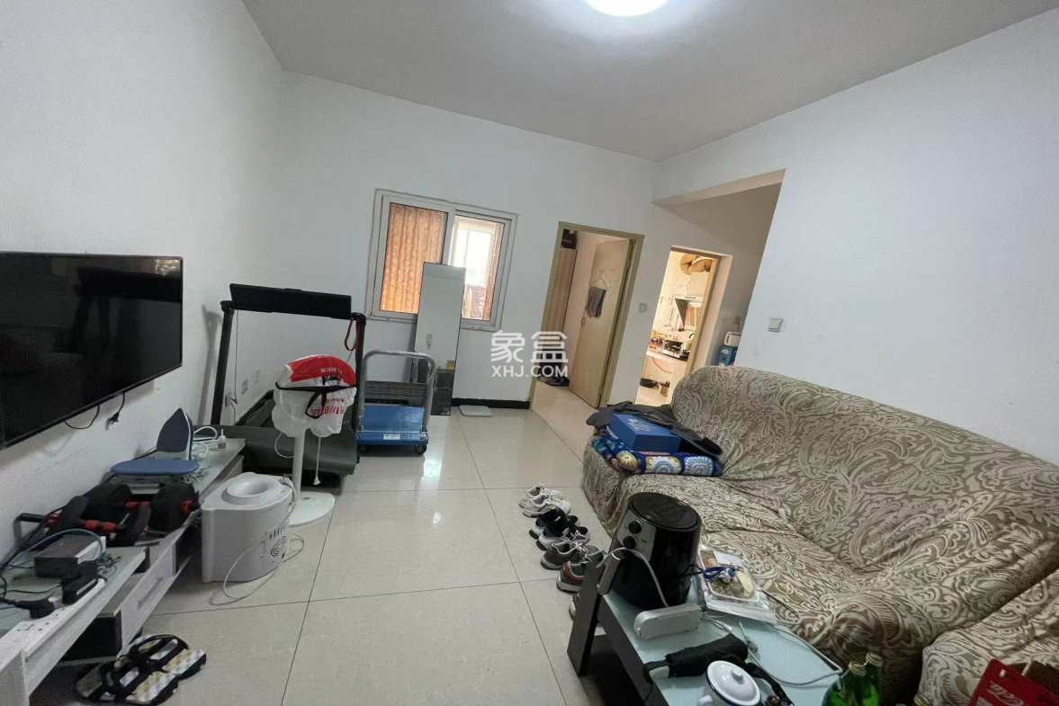 南湖锦苑 1室1厅1卫 1700.0元/月 南湖锦苑 1室1厅1卫 1700.0元/月室内图