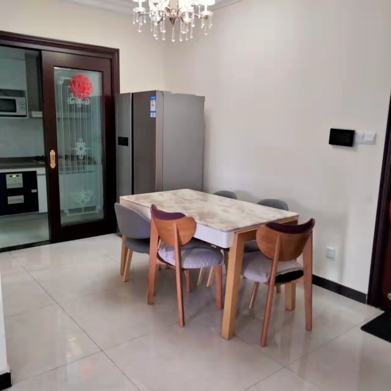 恒大绿洲 3室2厅1卫 2100.0元/月 恒大绿洲 3室2厅1卫 2100.0元/月室内图