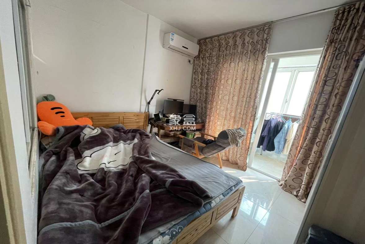 南湖锦苑 1室1厅1卫 1700.0元/月 南湖锦苑 1室1厅1卫 1700.0元/月室内图