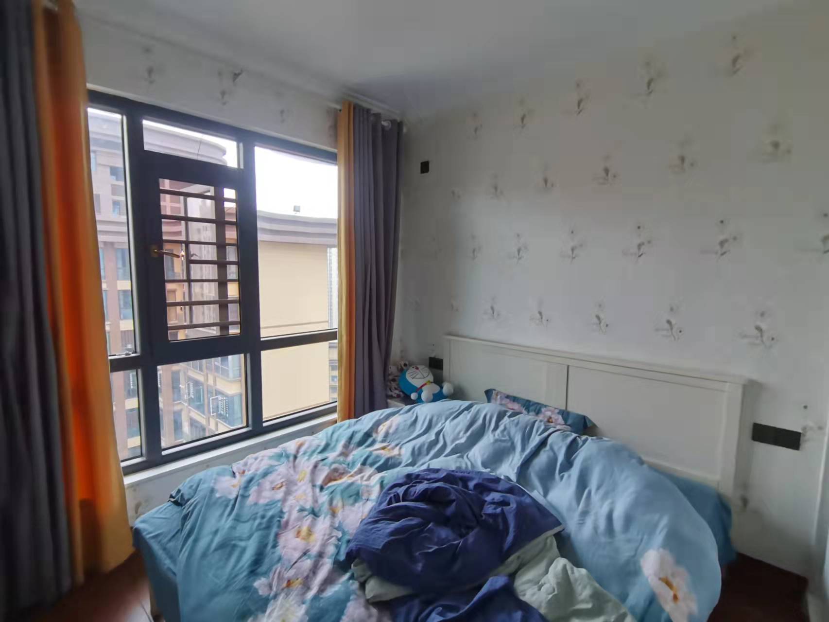 五洲锦城  3室2厅2卫    93.8万 五洲锦城  3室2厅2卫    93.8万卧室