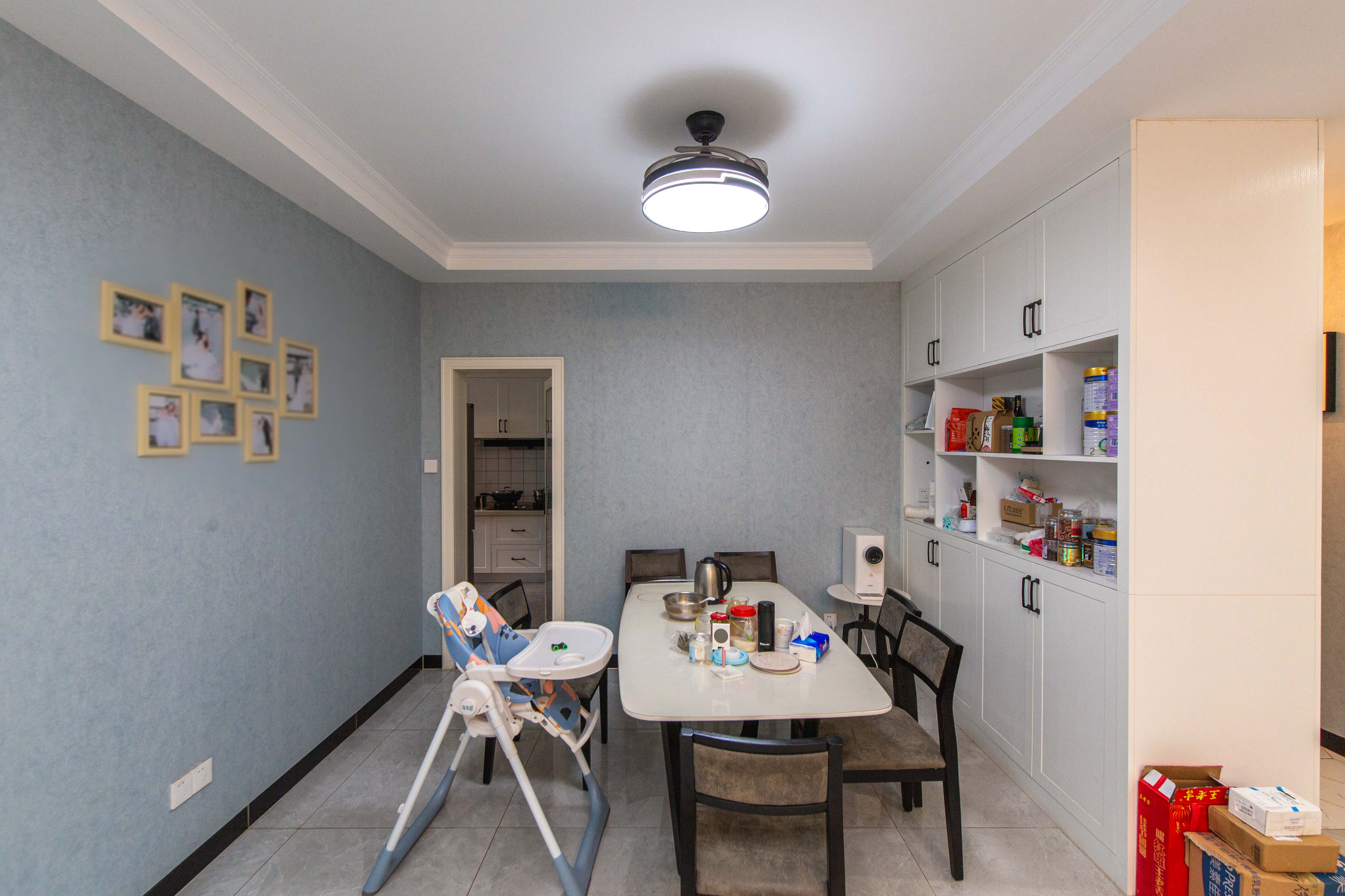 白沙湾嘉园  3室2厅2卫    125.0万客厅