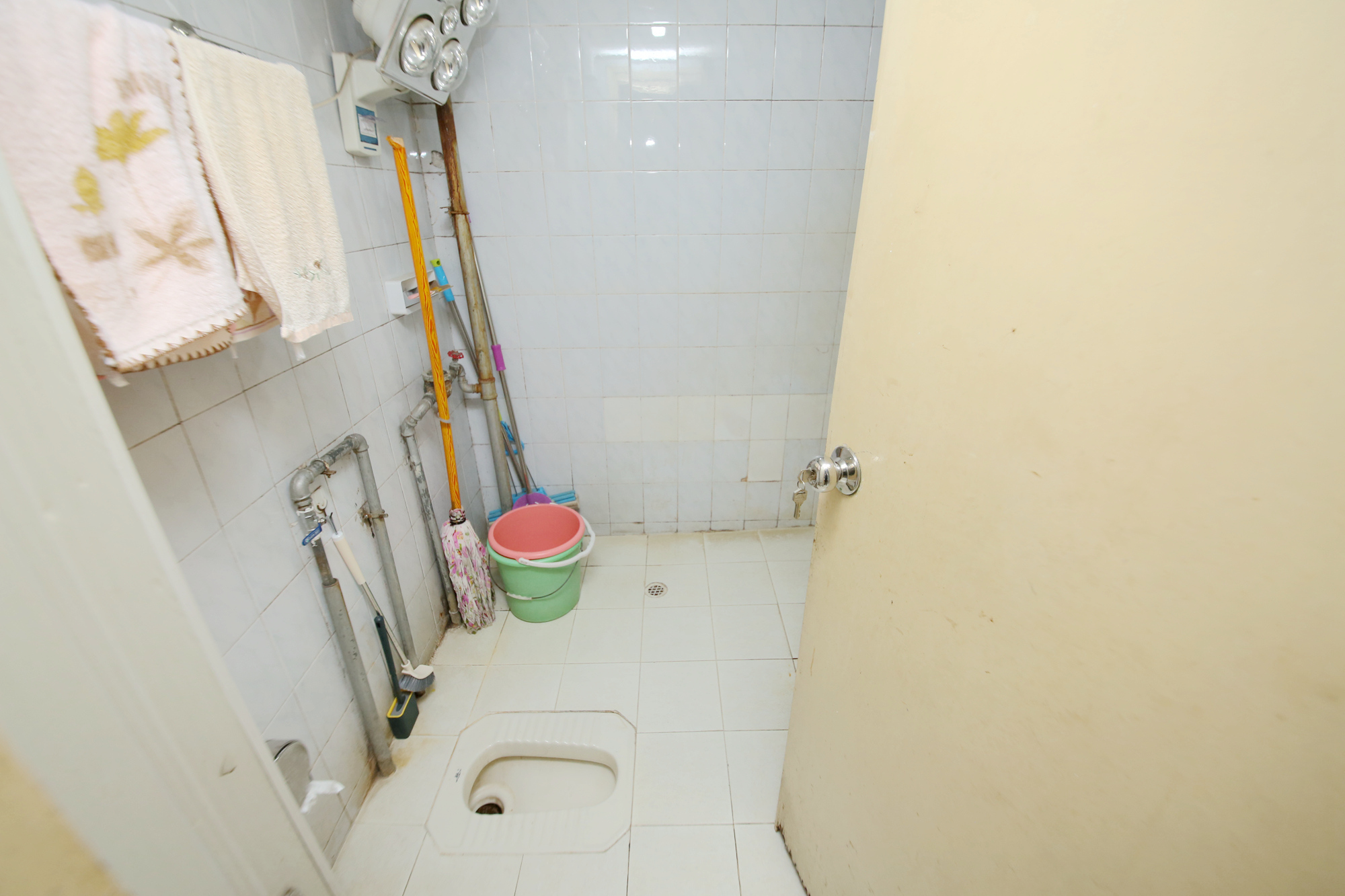 建工集团单位房  2室2厅1卫   89.50万卫生间