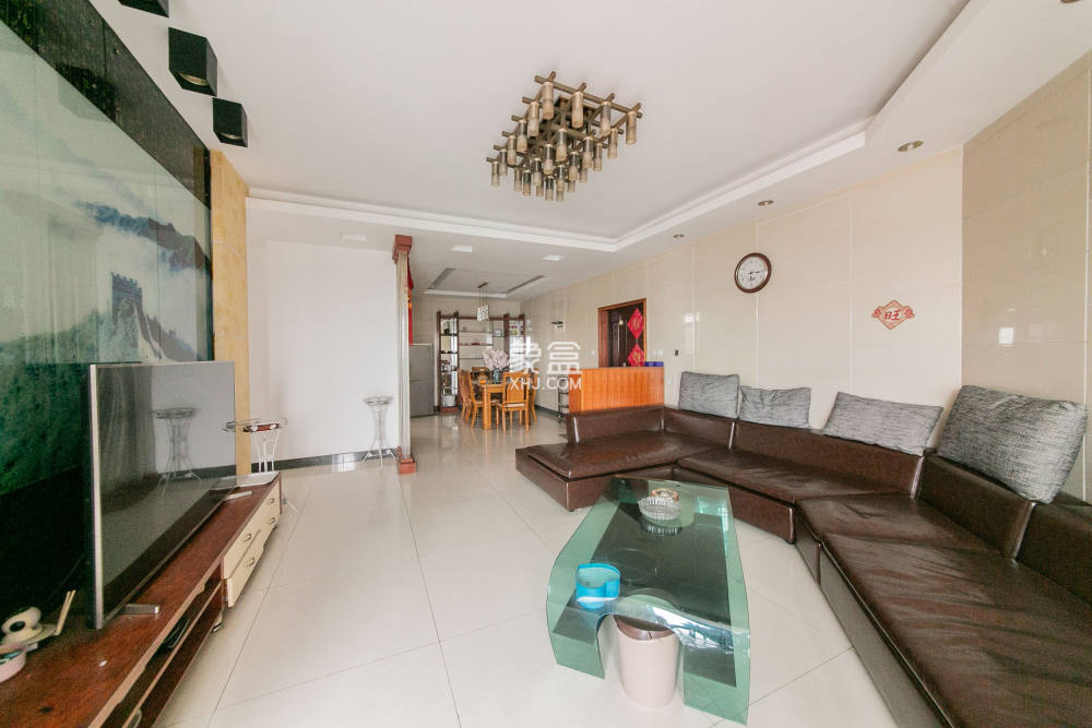 顺天黄金海岸  3室2厅2卫    82.0万