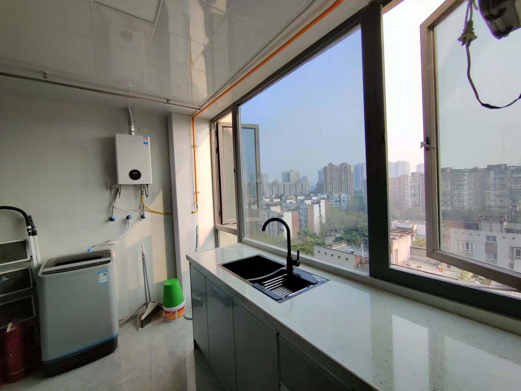 天府北京街  1室1厅1卫    1800.0元/月 天府北京街  1室1厅1卫    1800.0元/月室内图1