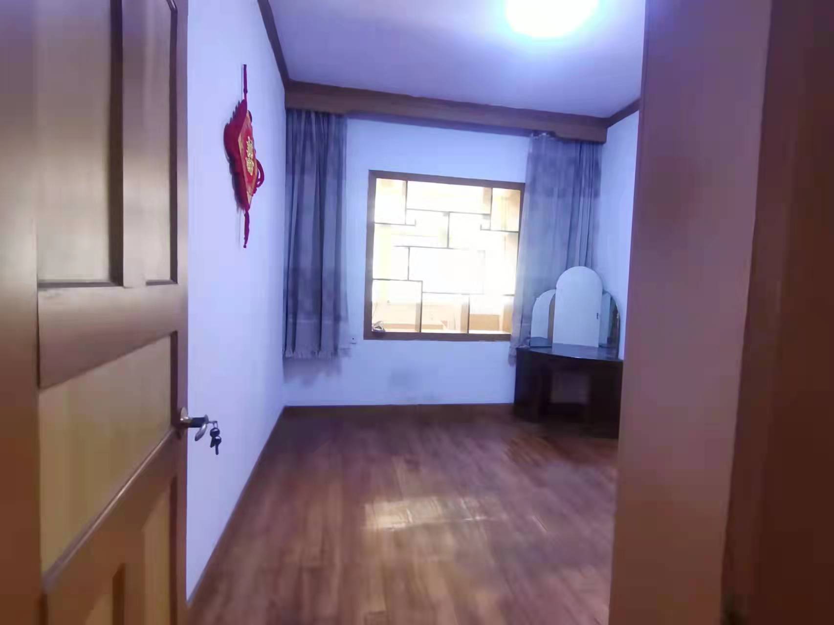 电业局二生活区 3室2厅1卫 62.0万 电业局二生活区 3室2厅1卫 62.0万客厅