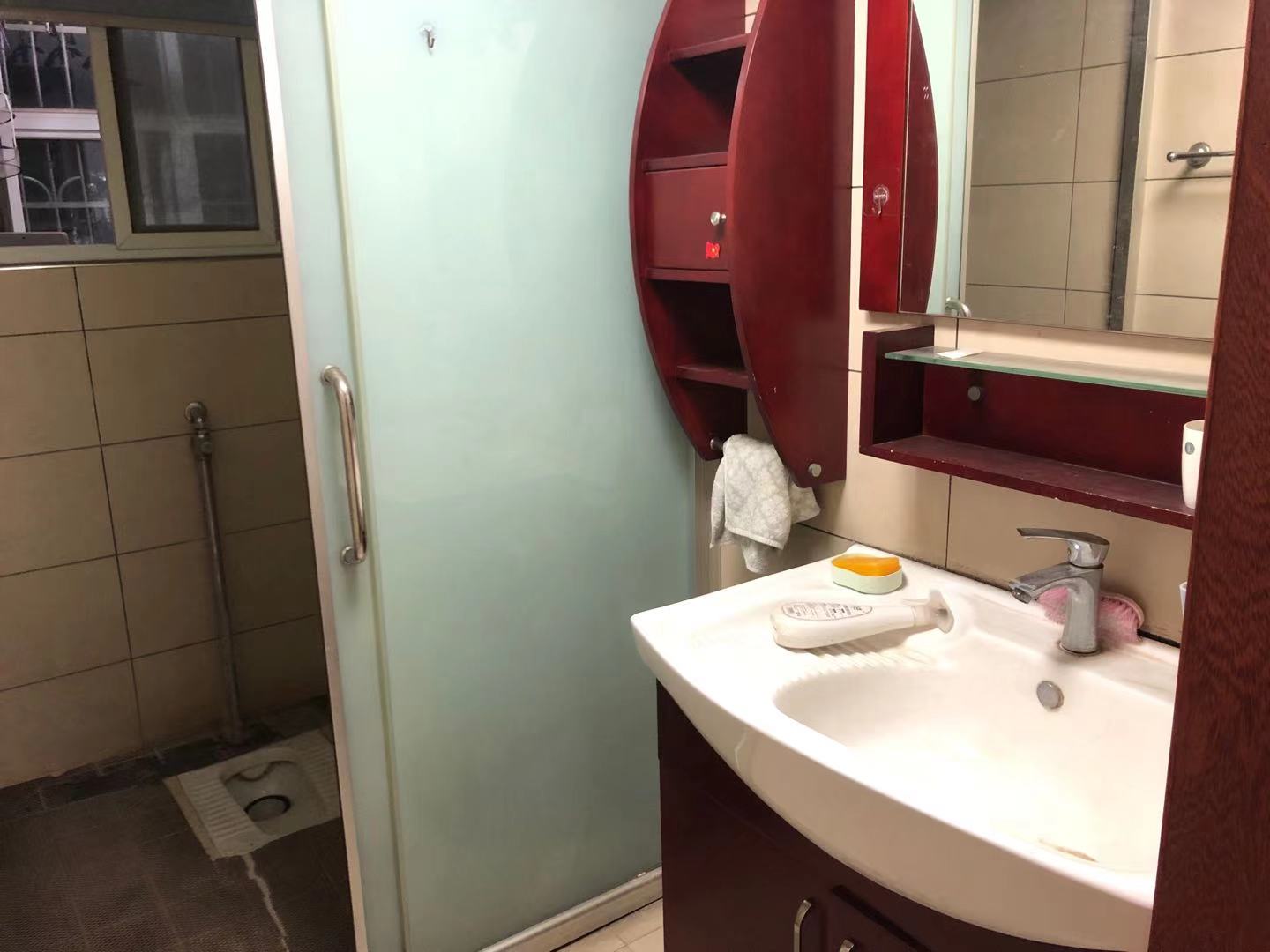 荷塘香榭 3室2厅1卫 55.0万 荷塘香榭 3室2厅1卫 55.0万客厅