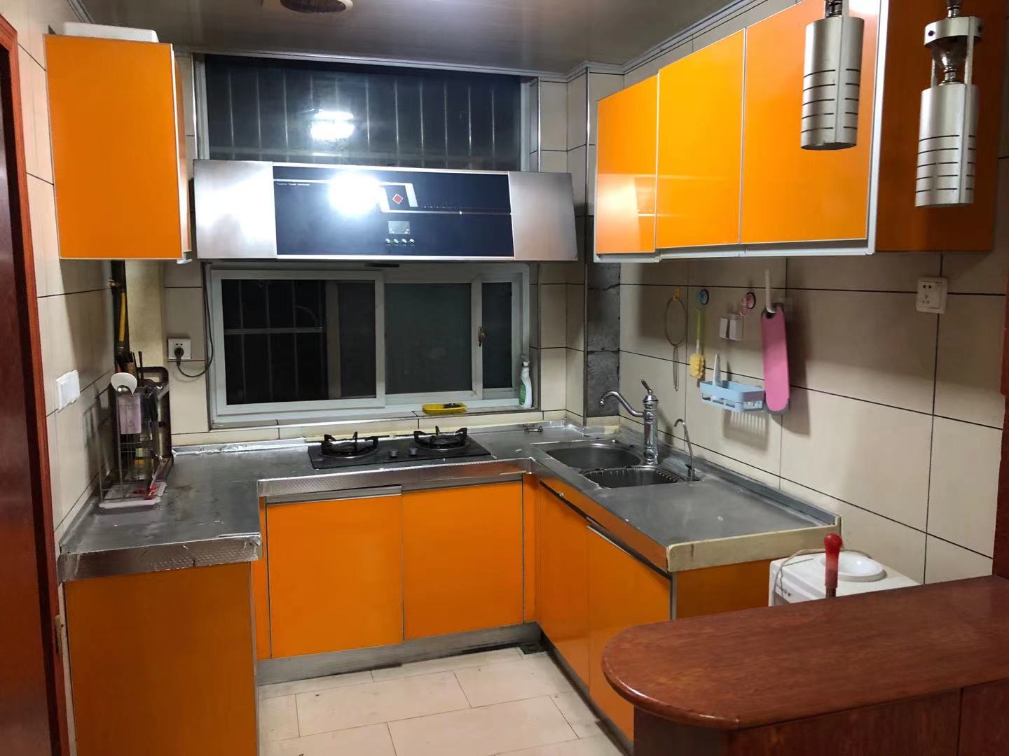 荷塘香榭 3室2厅1卫 55.0万 荷塘香榭 3室2厅1卫 55.0万客厅