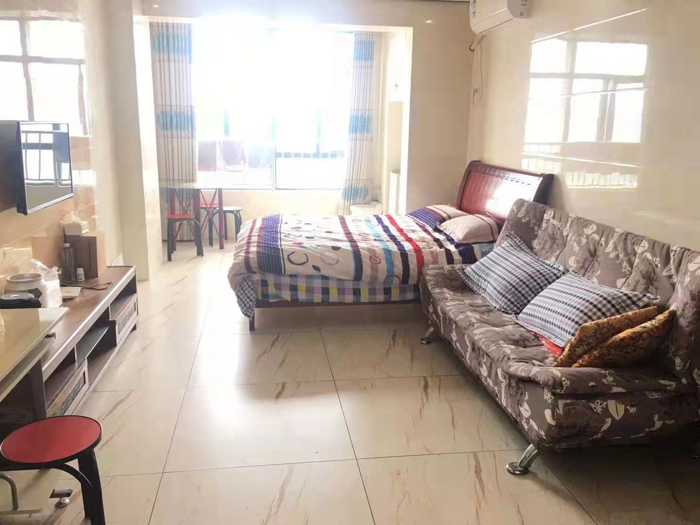 梓山湖公馆 1室1厅1卫 1300.0元/月 梓山湖公馆 1室1厅1卫 1300.0元/月户型图