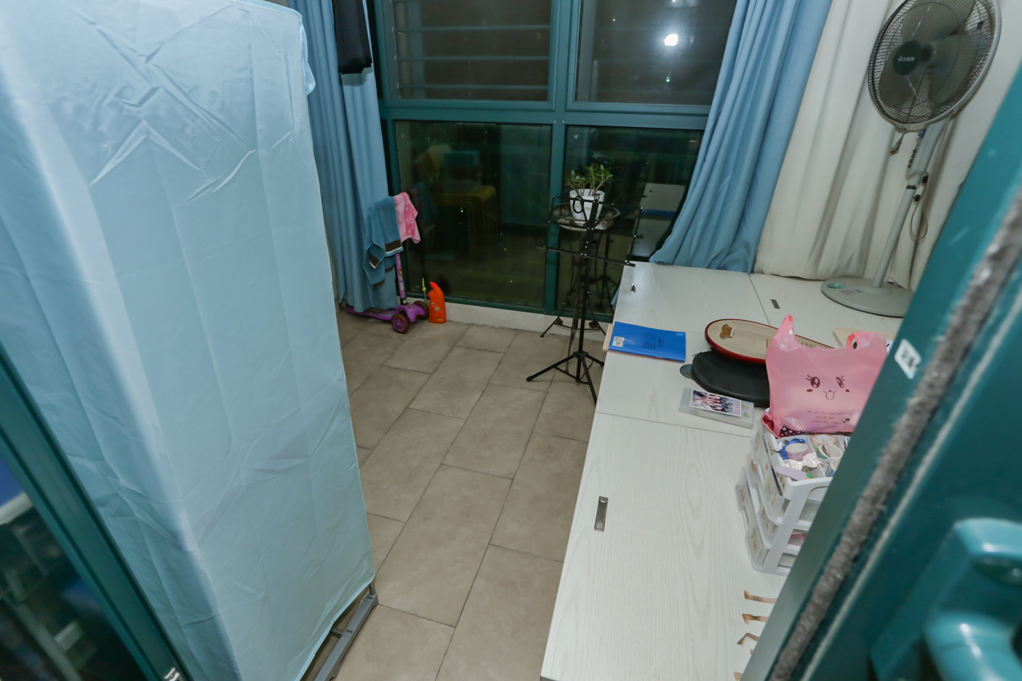 恒大华府  2室2厅1卫    117.8万阳台