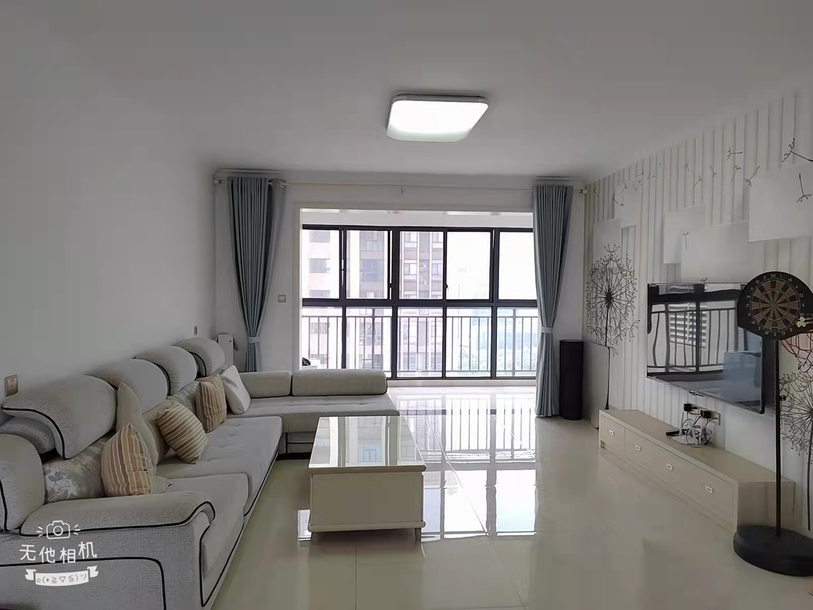 金山润园 3室2厅2卫 2500.0元/月 金山润园 3室2厅2卫 2500.0元/月室内图