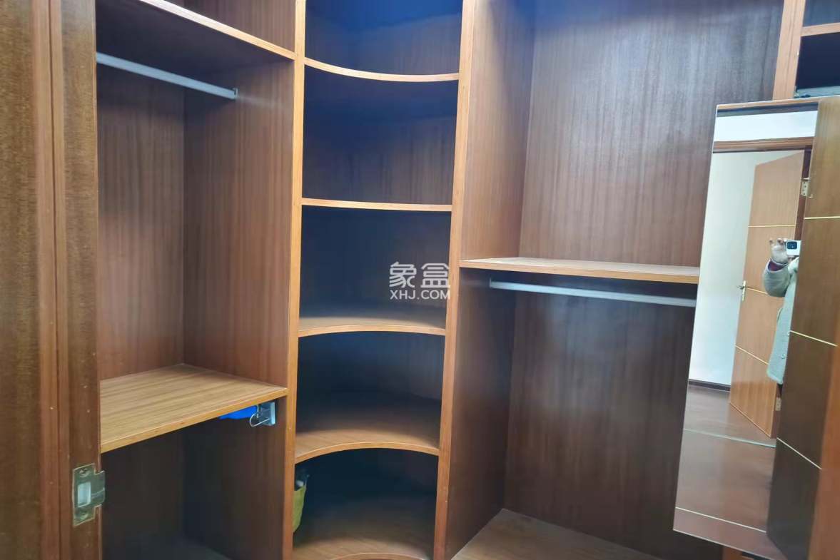 五洲城 3室2厅1卫 1600.0元/月 五洲城 3室2厅1卫 1600.0元/月室内图