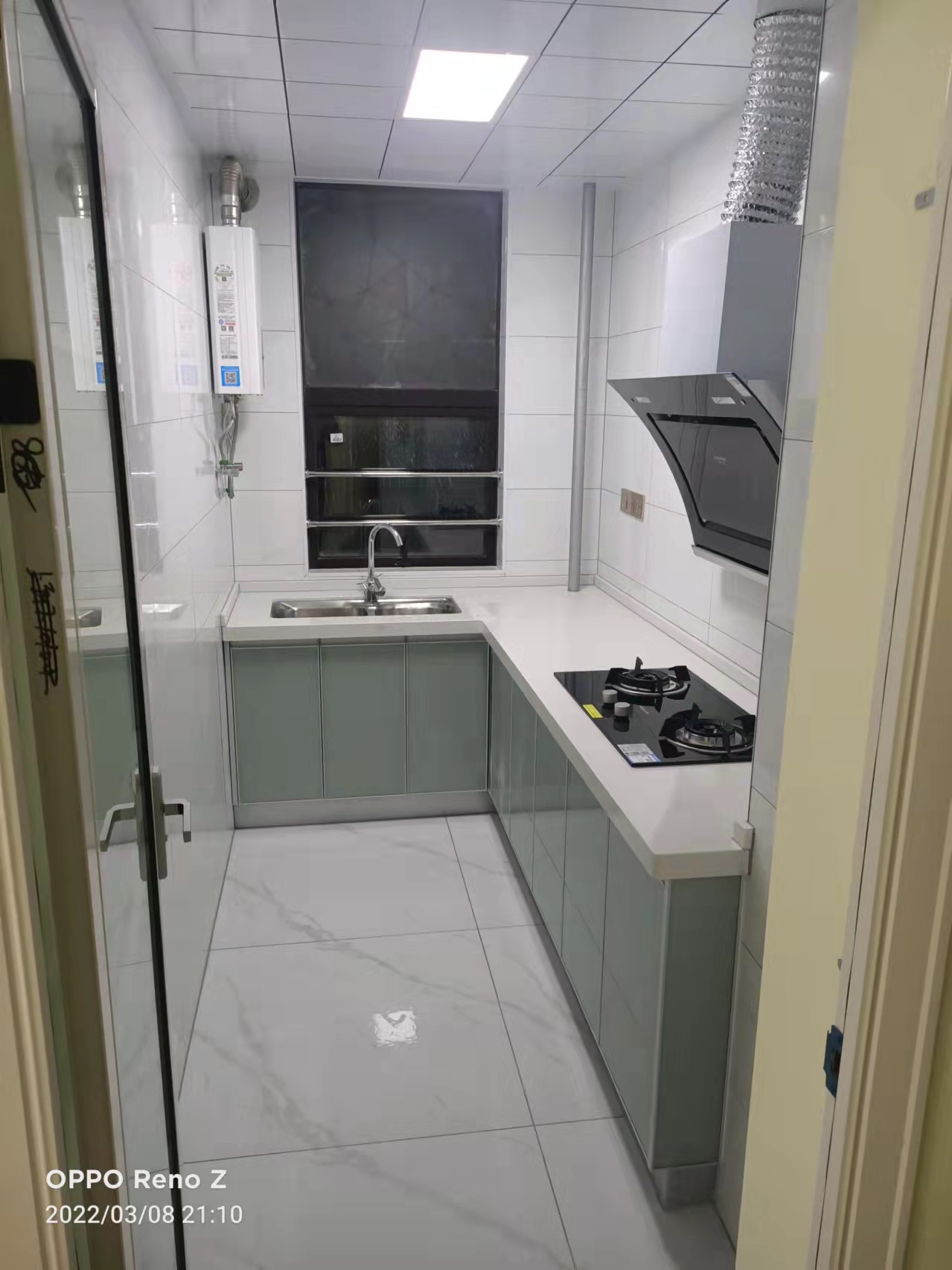 华邦深蓝时代广场  2室2厅1卫    2100.0元/月 华邦深蓝时代广场  2室2厅1卫    2100.0元/月室内图