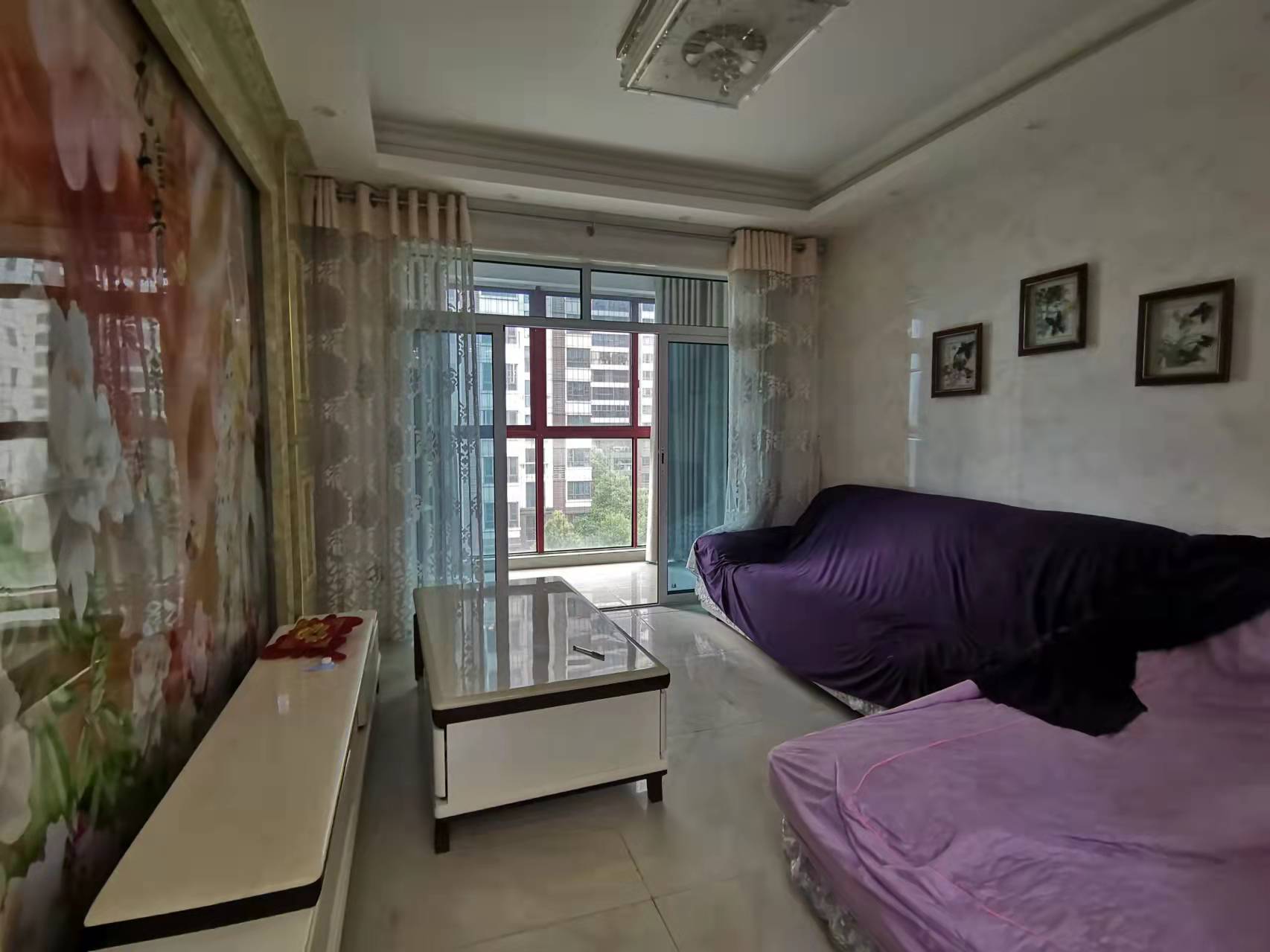 特变水木融城  3室1厅1卫    2000.0元/月 特变水木融城  3室1厅1卫    2000.0元/月室内图