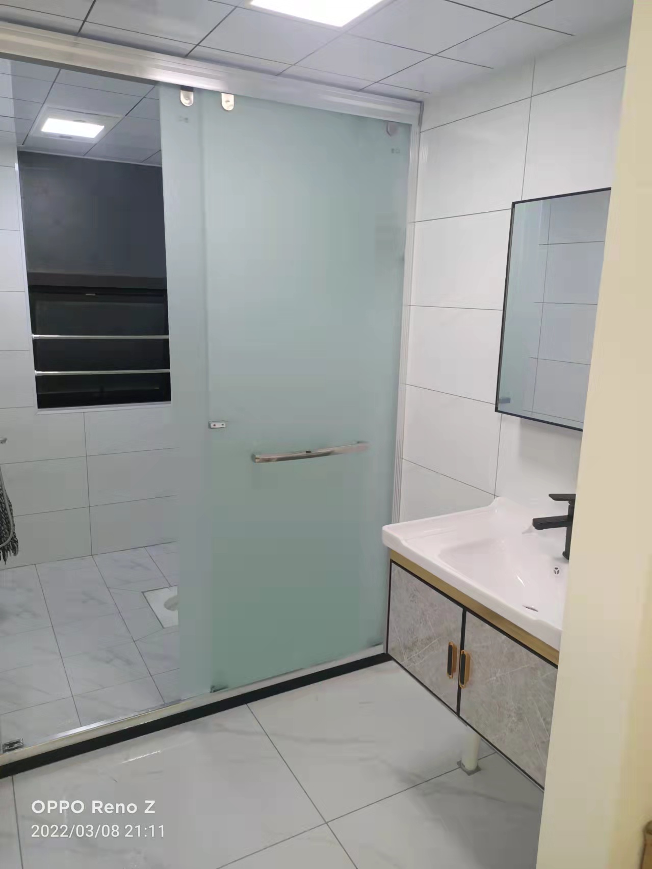 华邦深蓝时代广场  2室2厅1卫    2100.0元/月 华邦深蓝时代广场  2室2厅1卫    2100.0元/月