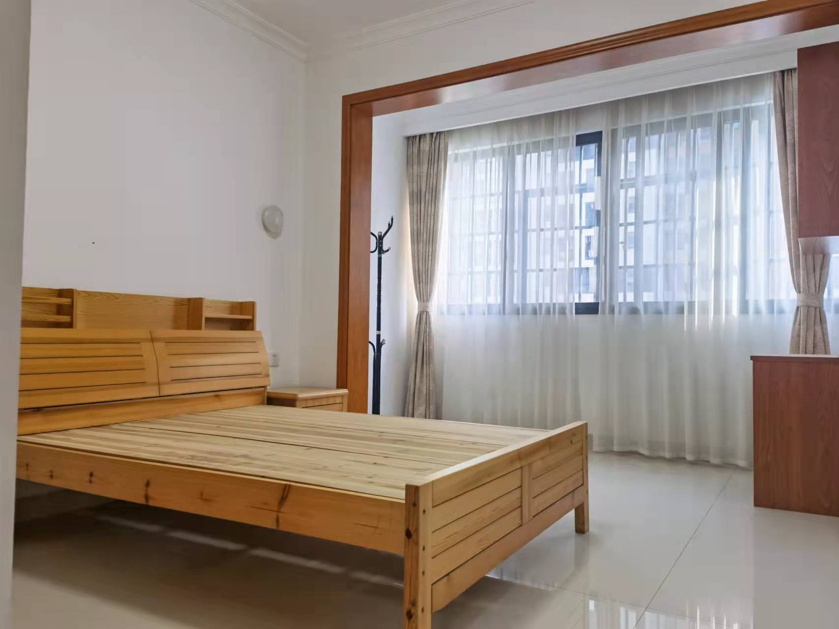 会龙山溪谷(住宅) 3室2厅2卫 75.0万 会龙山溪谷(住宅) 3室2厅2卫 75.0万客厅