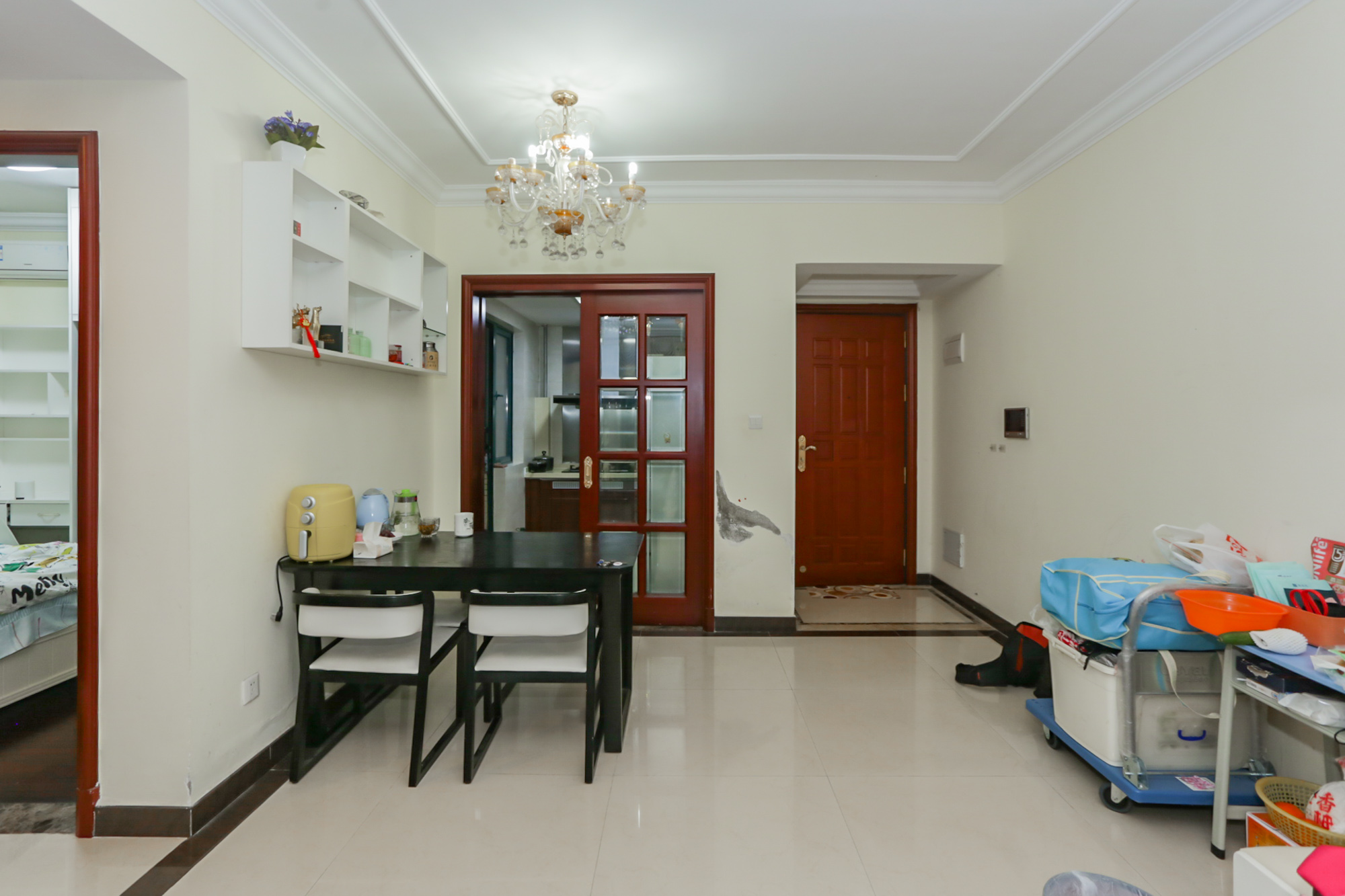 恒大华府  2室2厅1卫    117.8万客厅