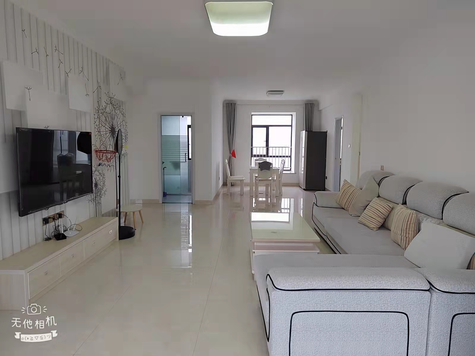 金山润园 3室2厅2卫 2500.0元/月 金山润园 3室2厅2卫 2500.0元/月室内图