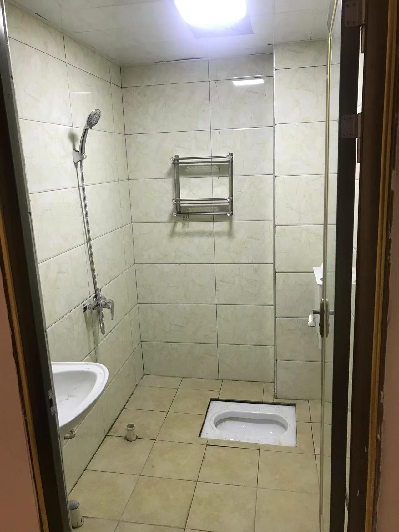 南垅社区(A区) 1室1厅1卫 800.0元/月 南垅社区(A区) 1室1厅1卫 800.0元/月室内图