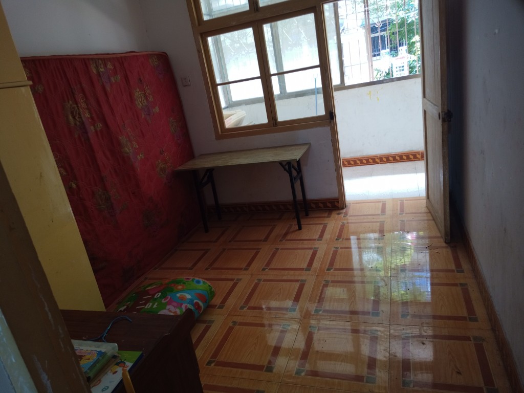 菊苑小区西区  3室2厅2卫    1100.0元/月 菊苑小区西区  3室2厅2卫    1100.0元/月室内图